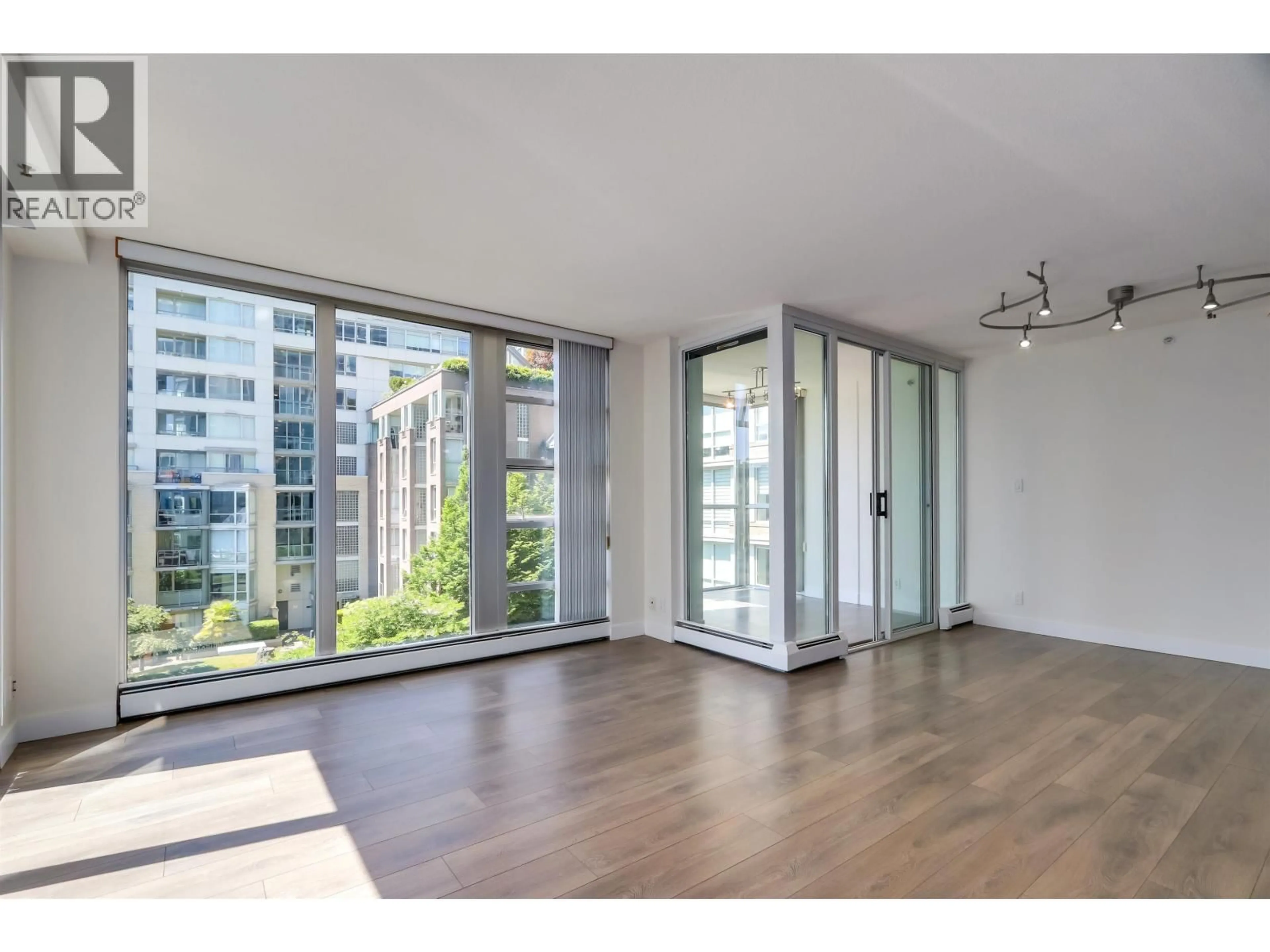 A pic of a room for 501 - 1228 MARINASIDE CRESCENT, Vancouver British Columbia V6Z2W4