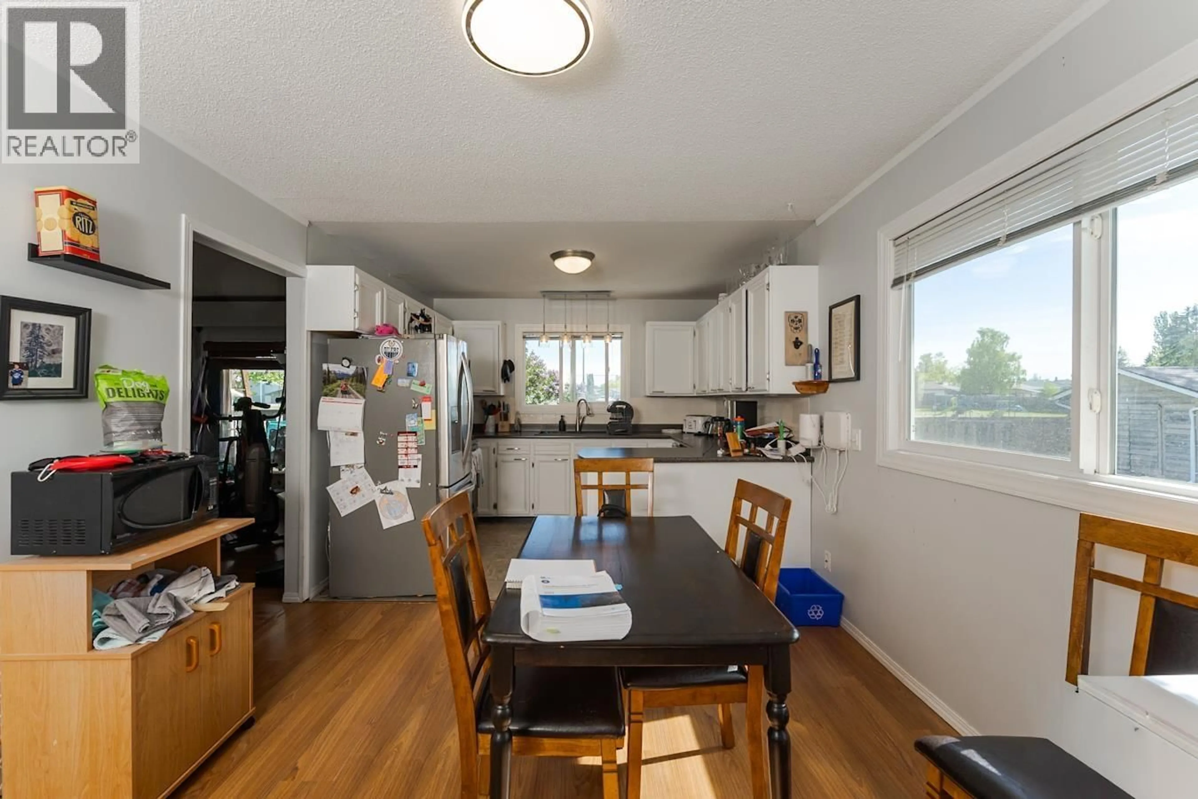 Standard kitchen, unknown for 1086 LIMESTONE CRESCENT, Prince George British Columbia V2M4Z2
