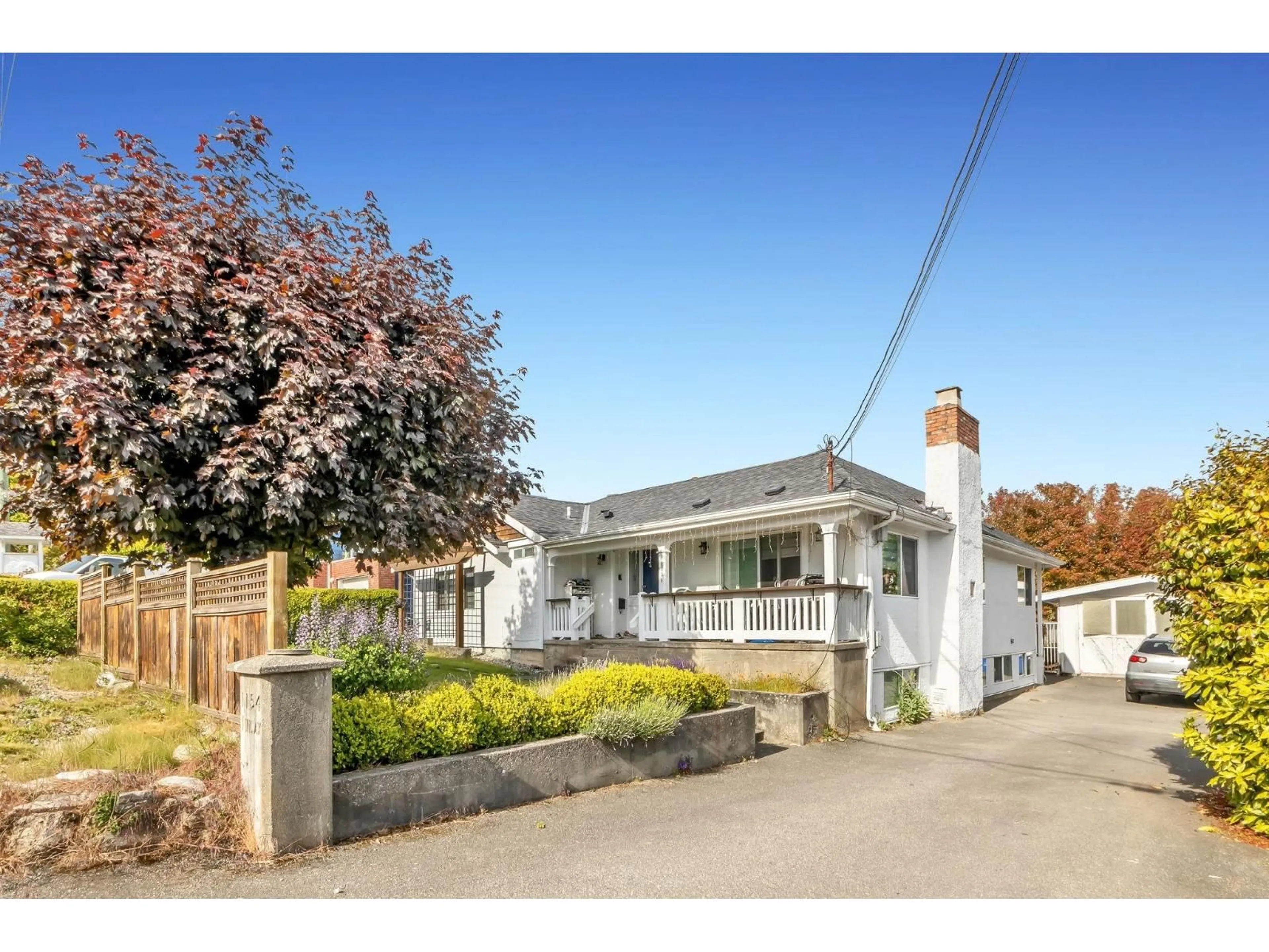 A pic from outside/outdoor area/front of a property/back of a property/a pic from drone, street for 1154 FINLAY STREET, White Rock British Columbia V4B4K8
