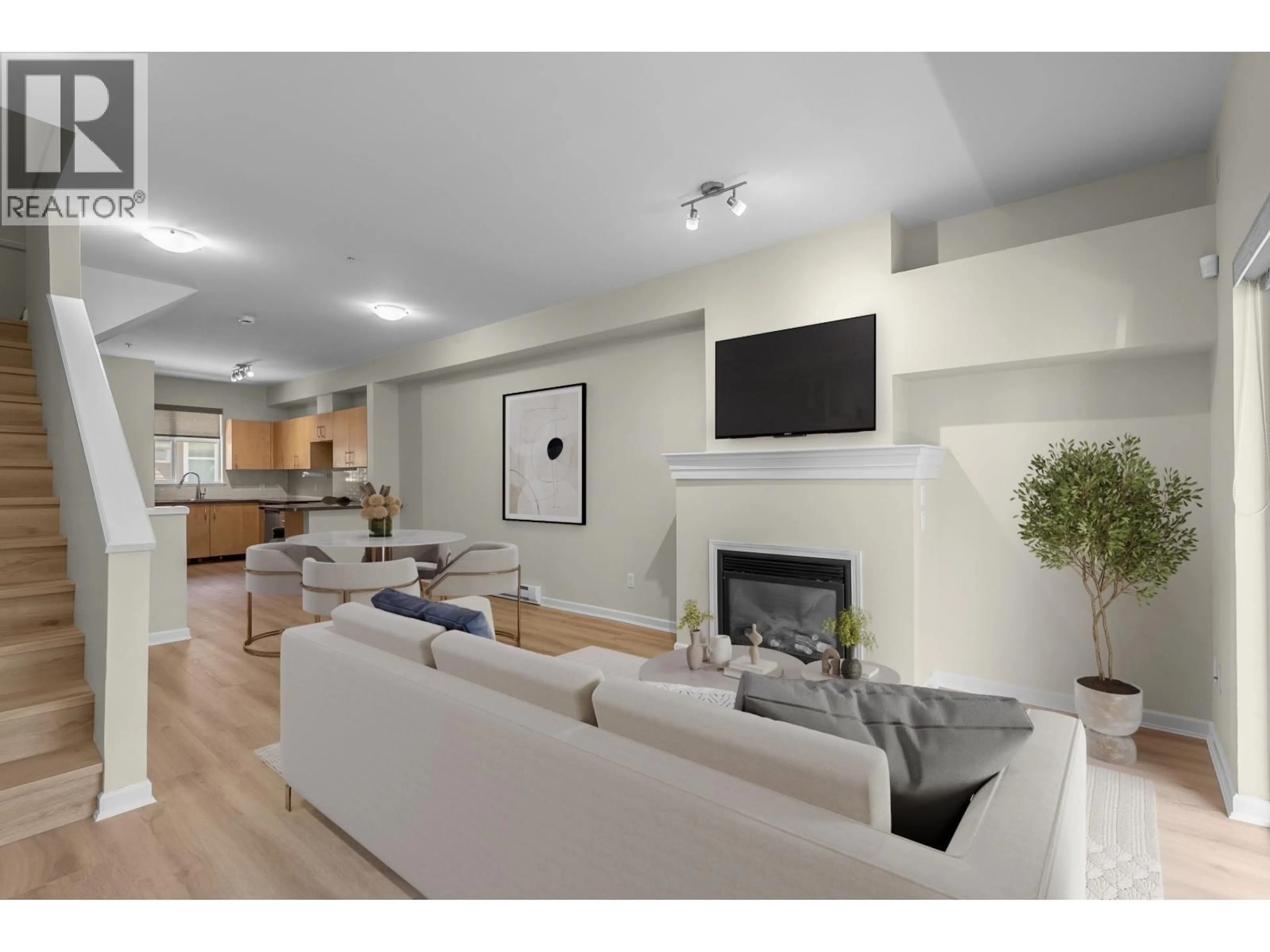 Living room with furniture, unknown for 99 - 935 EWEN AVENUE, New Westminster British Columbia V3M0A1