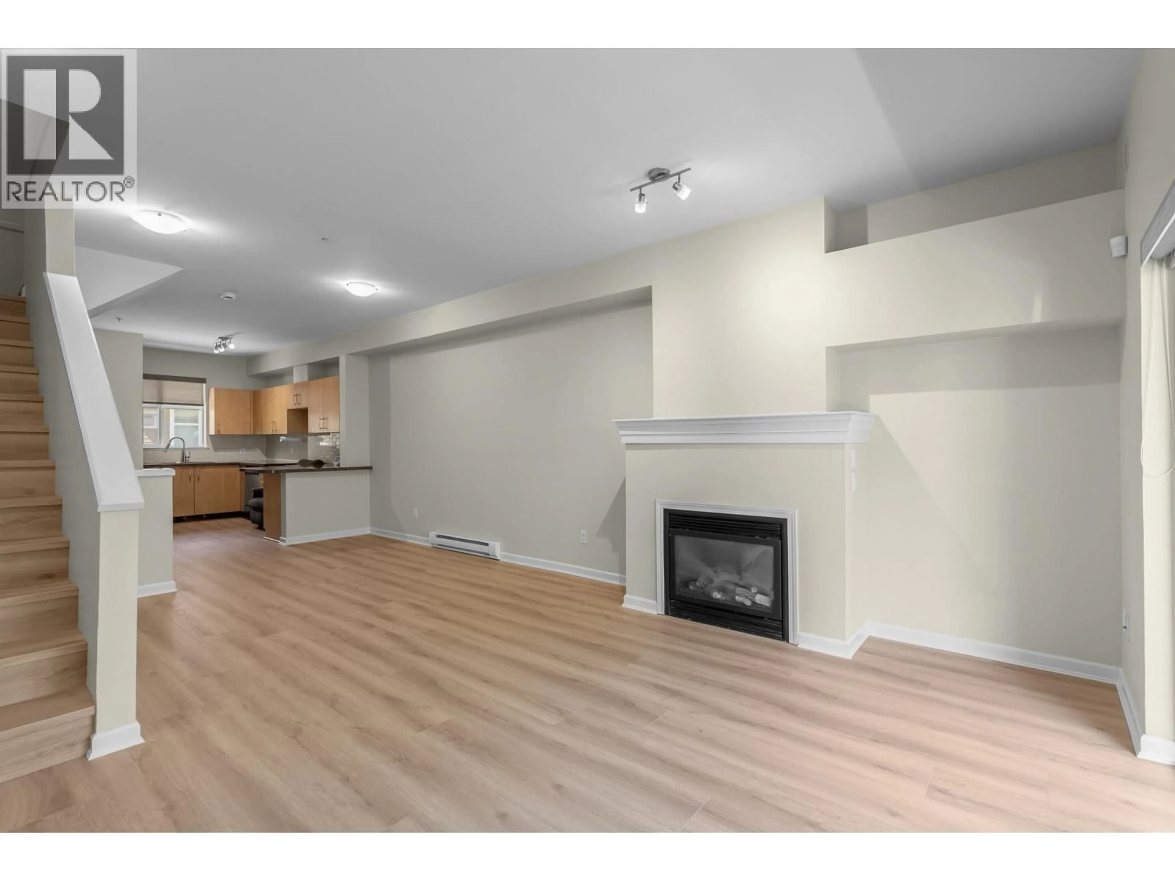 A pic of a room for 99 - 935 EWEN AVENUE, New Westminster British Columbia V3M0A1