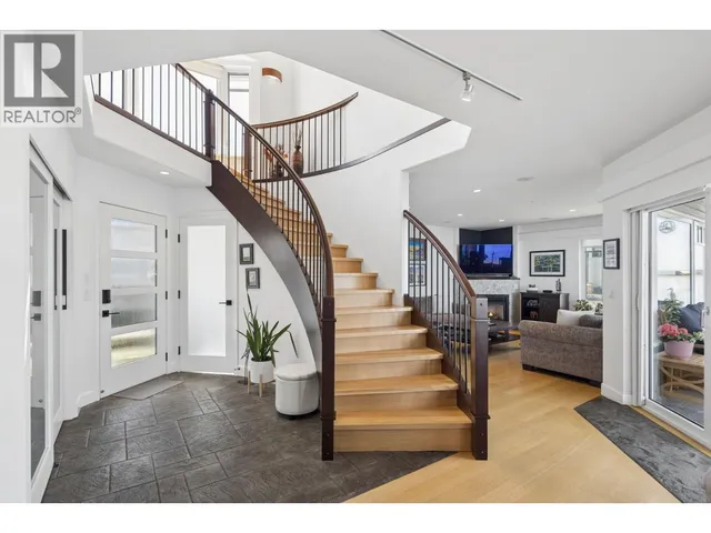 9 - 3473 RIVER ROAD, Delta 2