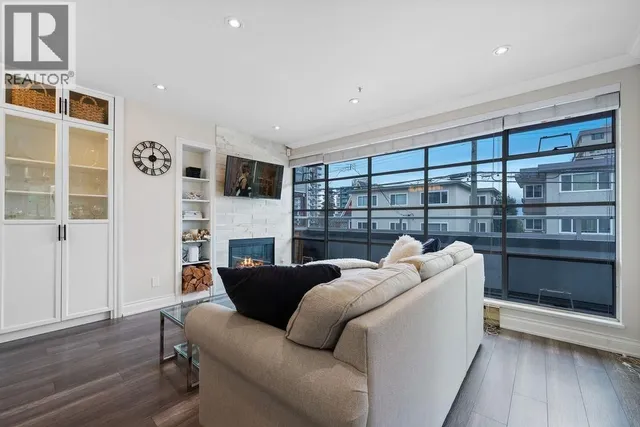 203 - 2287 3RD AVENUE, Vancouver 3