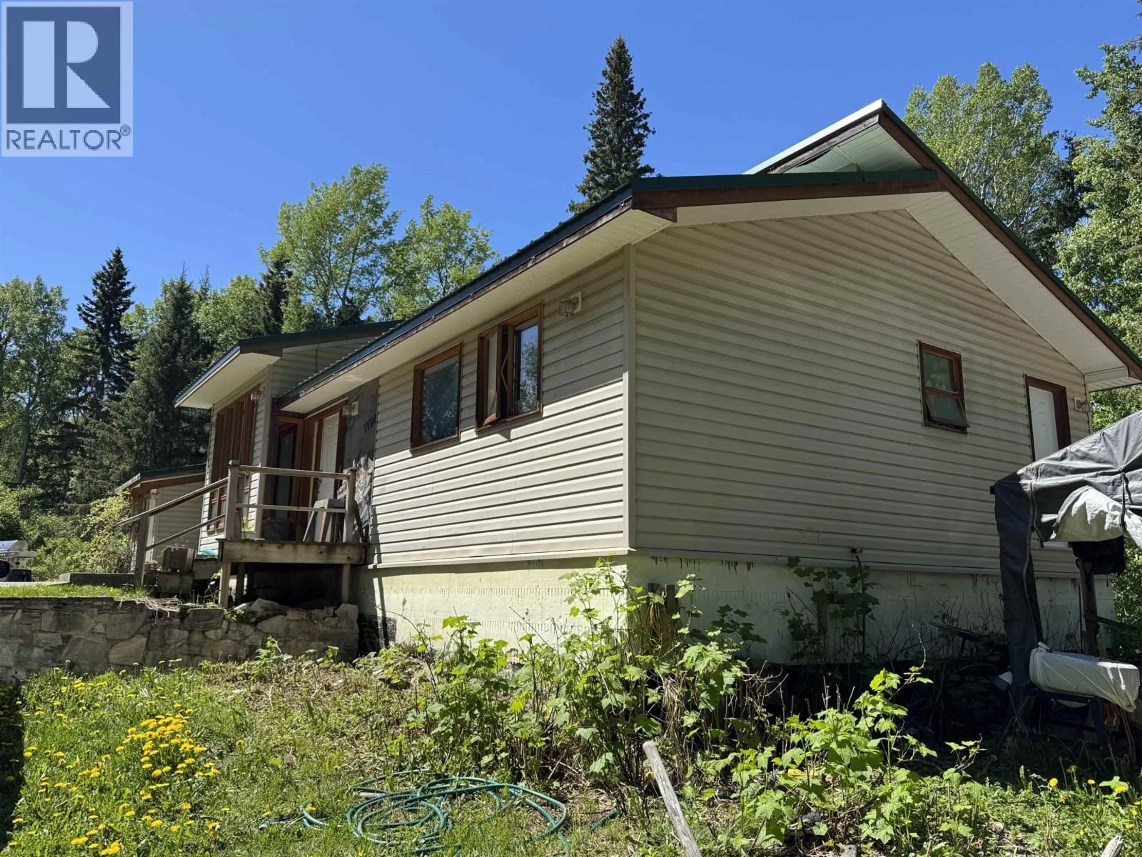 A pic from outside/outdoor area/front of a property/back of a property/a pic from drone, building for 3177 WESTLUND ROAD, McBride British Columbia V0J2E0