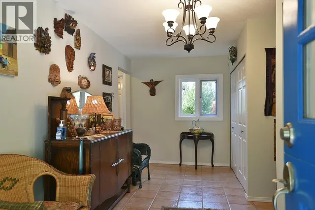 4906 SINCLAIR BAY ROAD, Garden Bay 5
