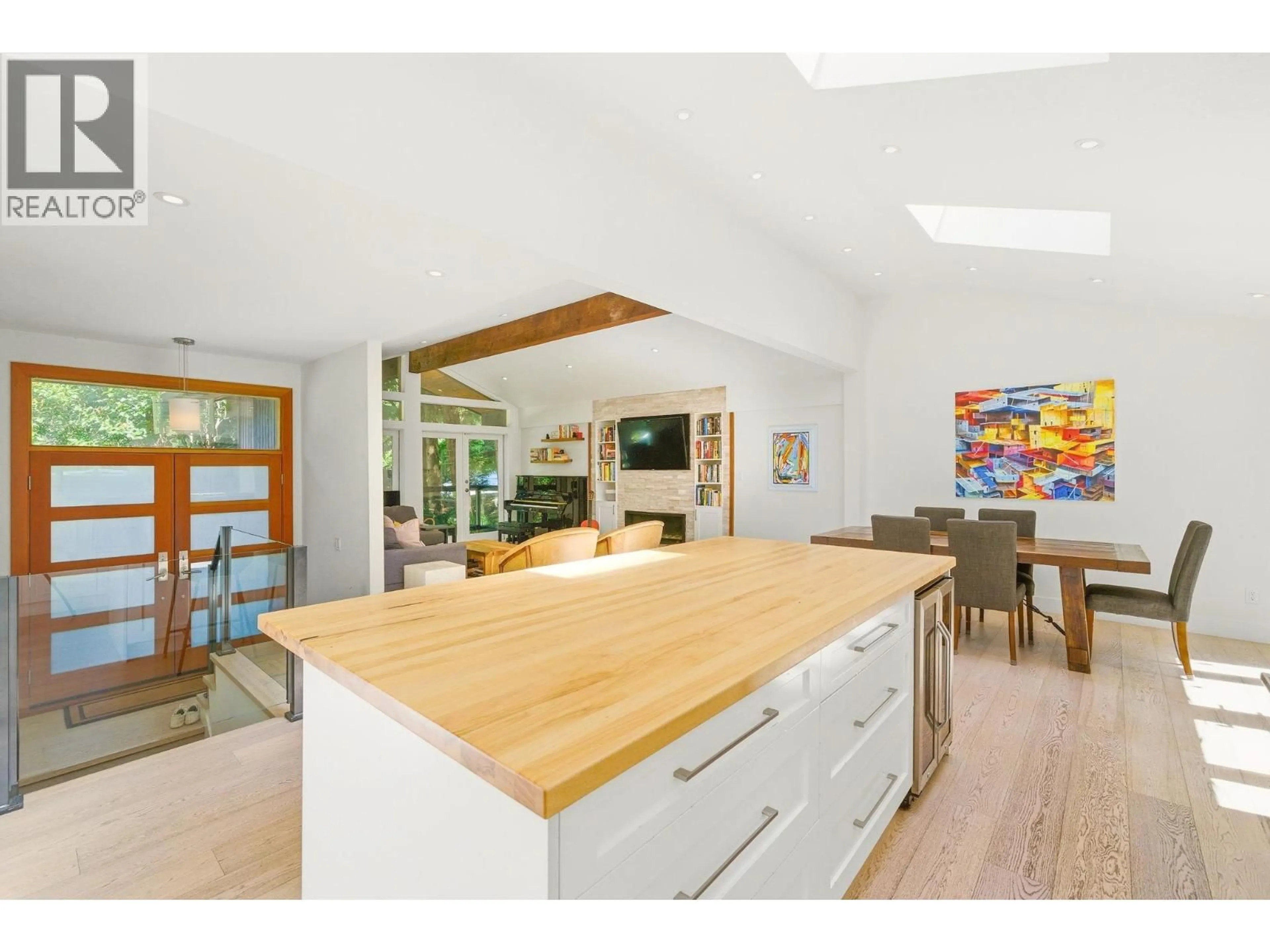 Open concept kitchen, wood/laminate floor for 5222 SARITA AVENUE, North Vancouver British Columbia V7R3M9
