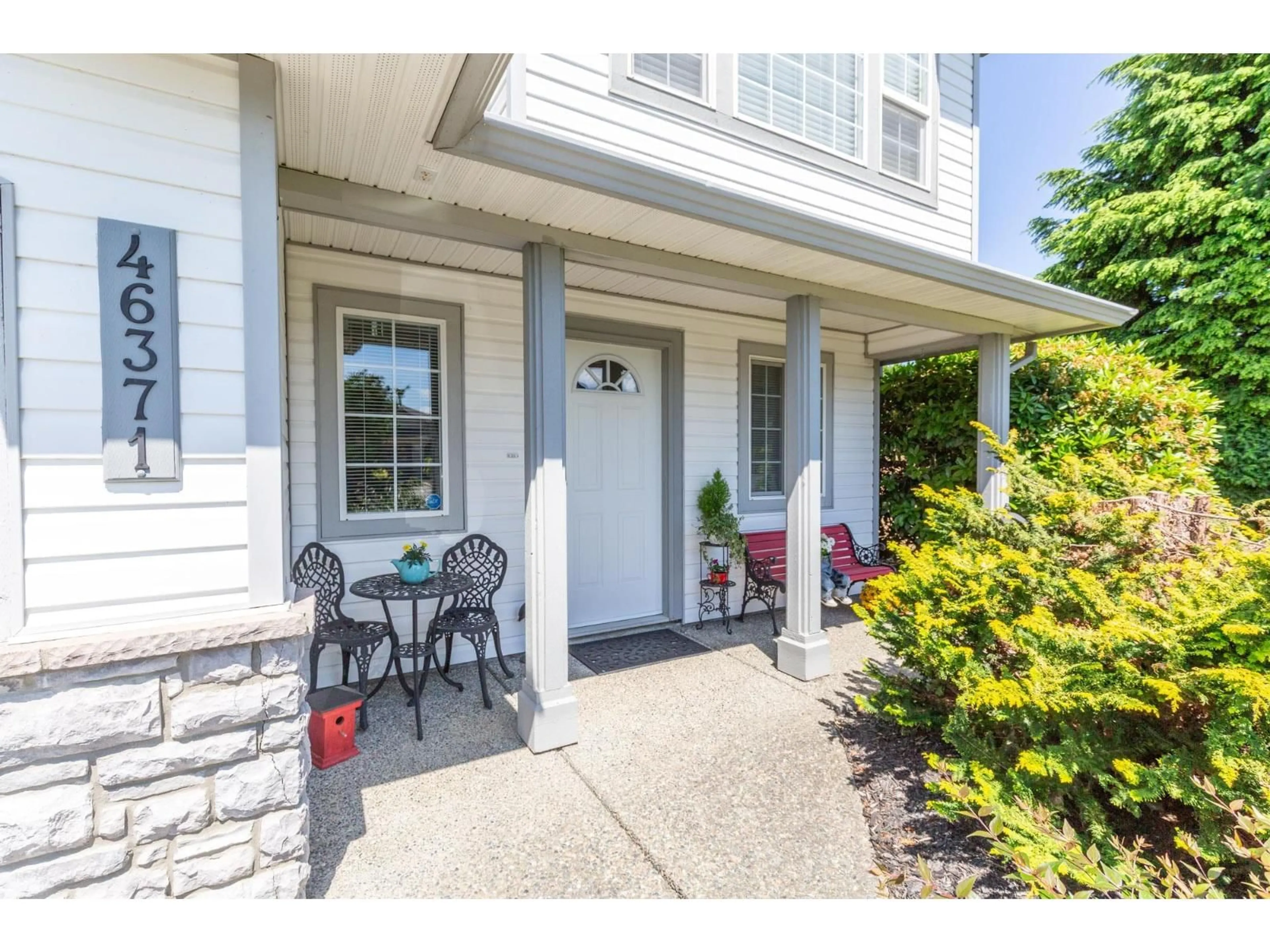 Indoor entryway for 46371 RANCHERO DRIVE, Chilliwack British Columbia V4Z1K2