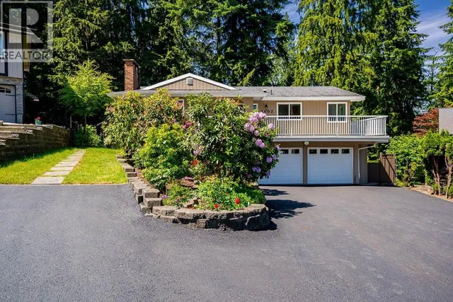 2602 HAWSER AVENUE, Coquitlam 2