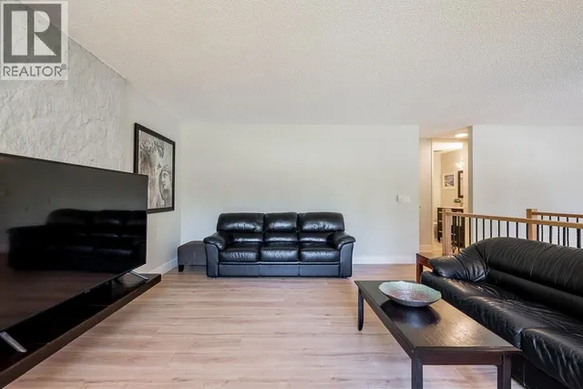 2602 HAWSER AVENUE, Coquitlam 5