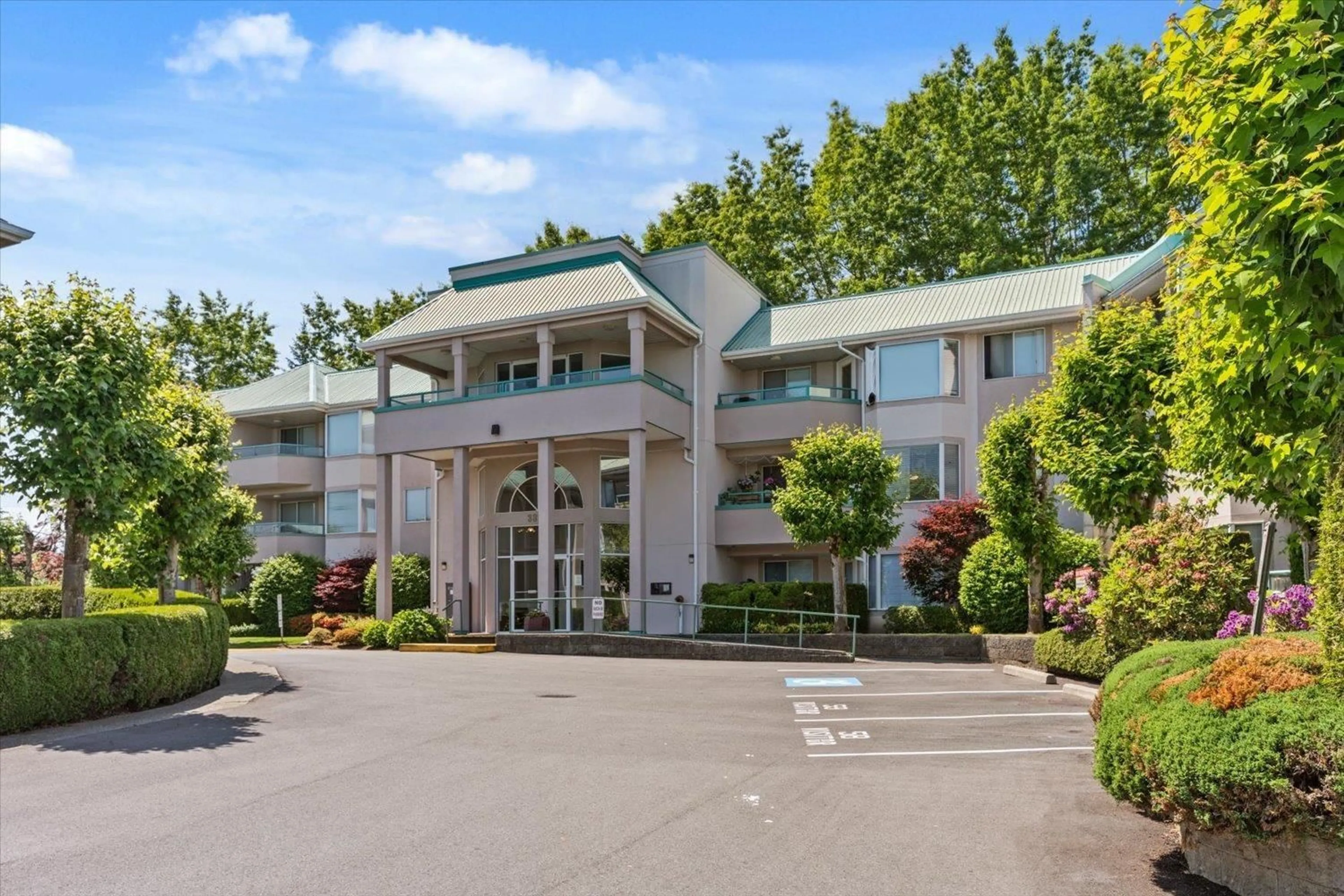 Unknown for 206 - 33165 OLD YALE ROAD, Abbotsford British Columbia V2S2J4