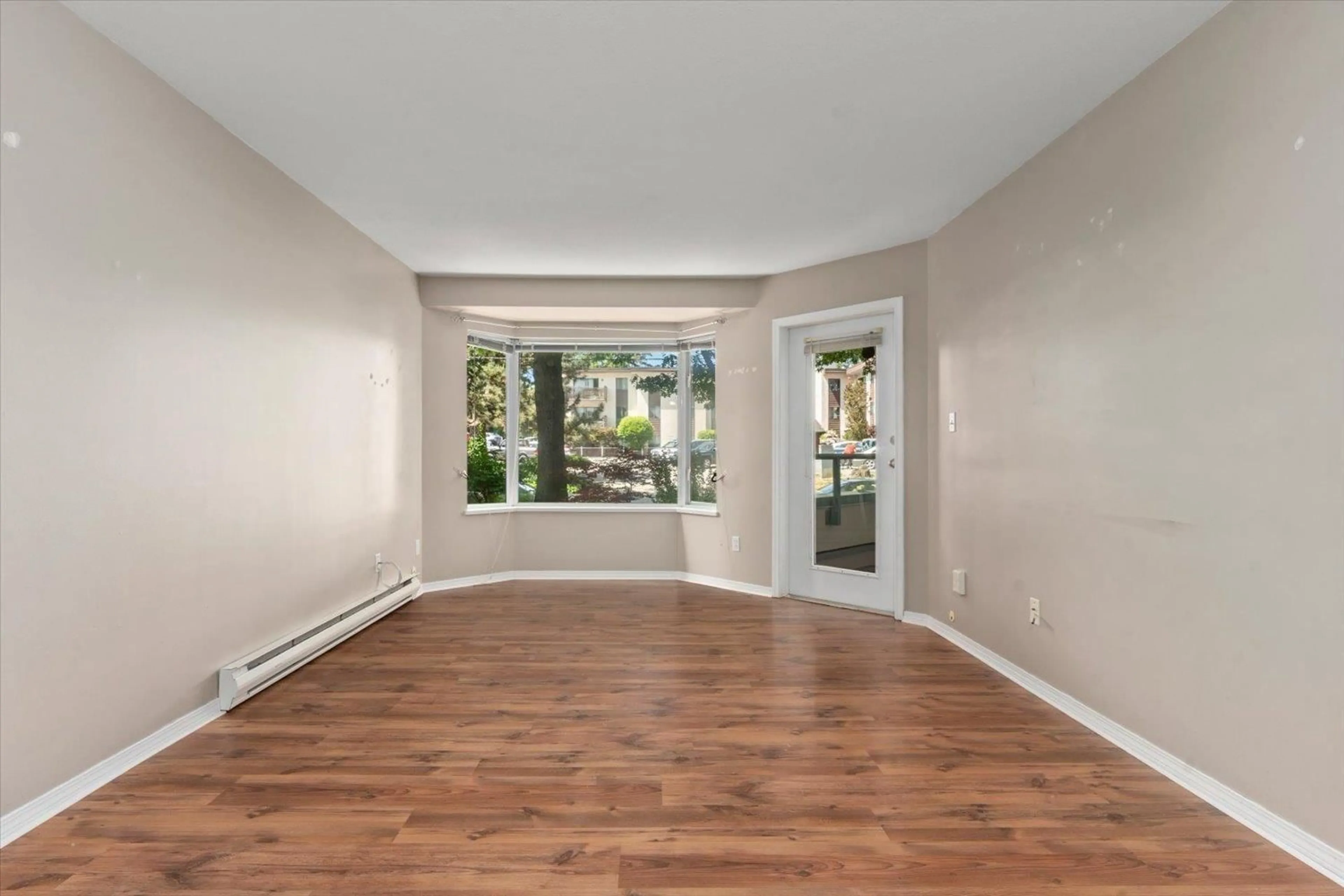 A pic of a room for 206 - 33165 OLD YALE ROAD, Abbotsford British Columbia V2S2J4