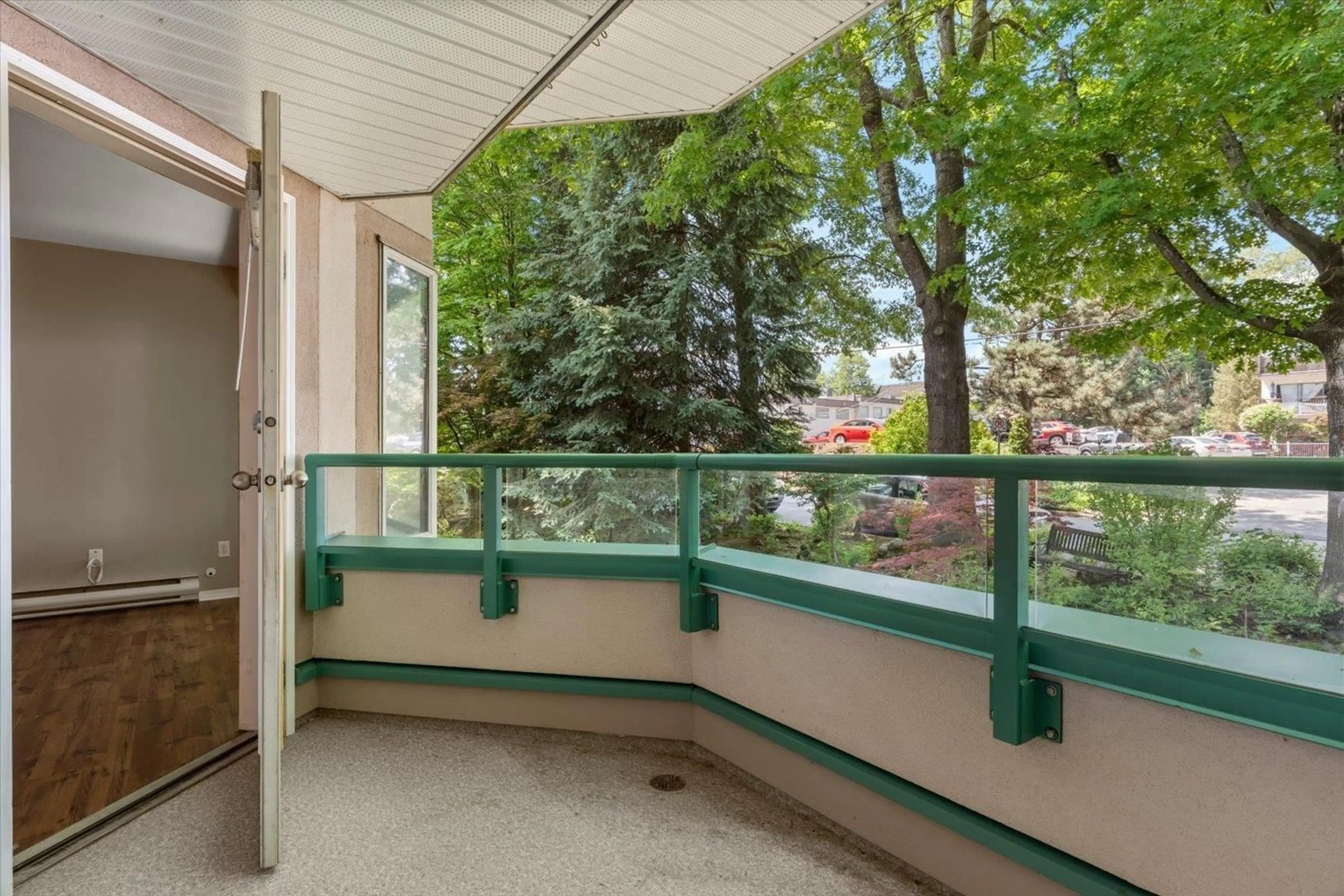 Balcony in the apartment, unknown for 206 - 33165 OLD YALE ROAD, Abbotsford British Columbia V2S2J4