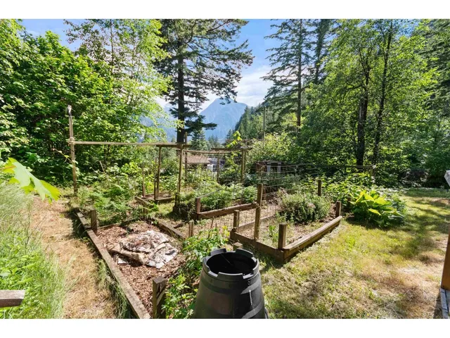 21128 LANDSTROM ROAD, Hope 5