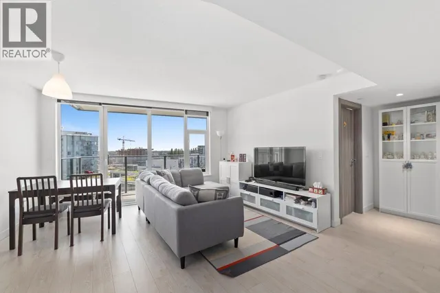 1281 - 8608 HAZELBRIDGE WAY, Richmond 4