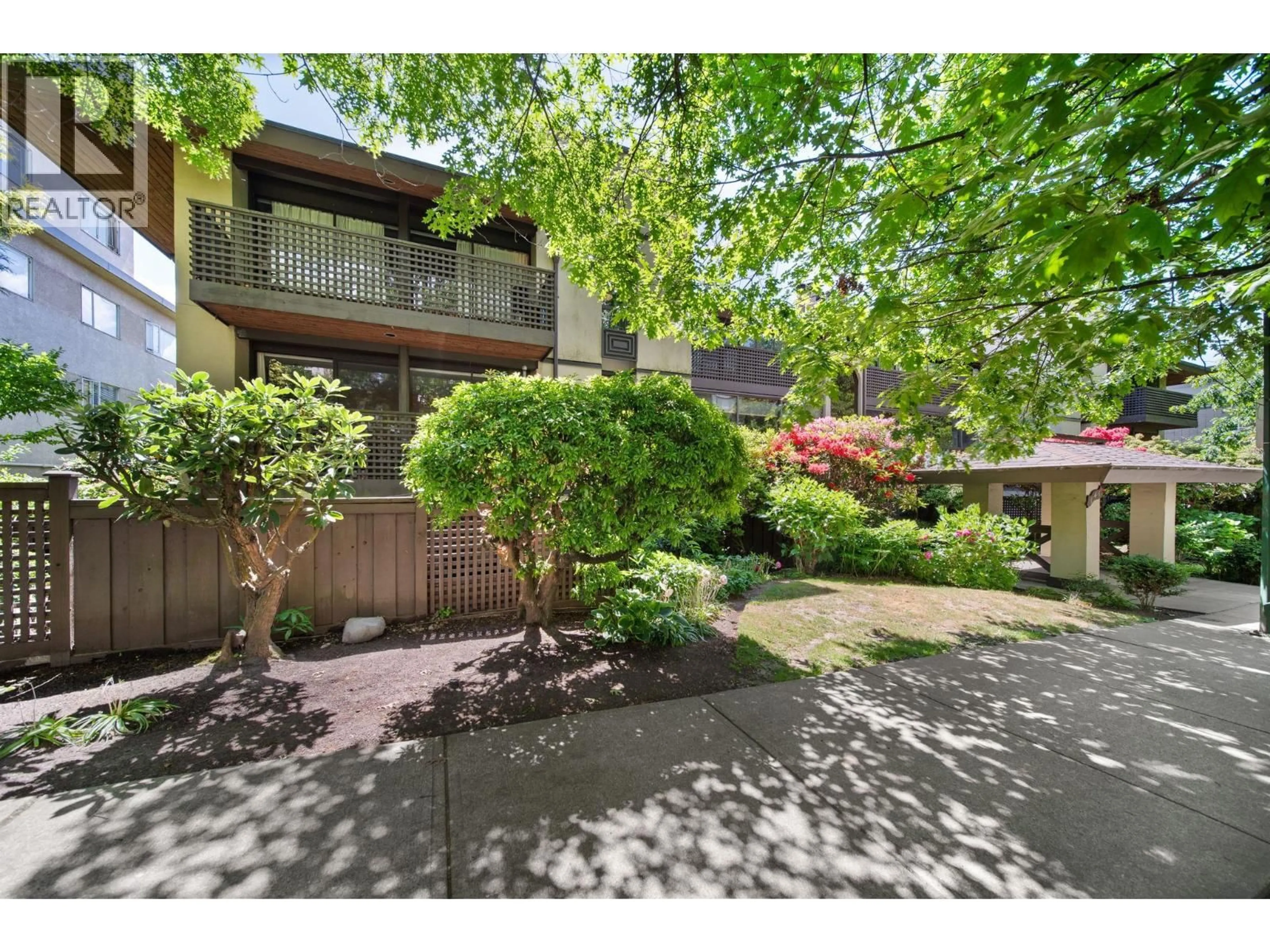 A pic from outside/outdoor area/front of a property/back of a property/a pic from drone, street for 304 - 141 13TH STREET, North Vancouver British Columbia V7M1N5