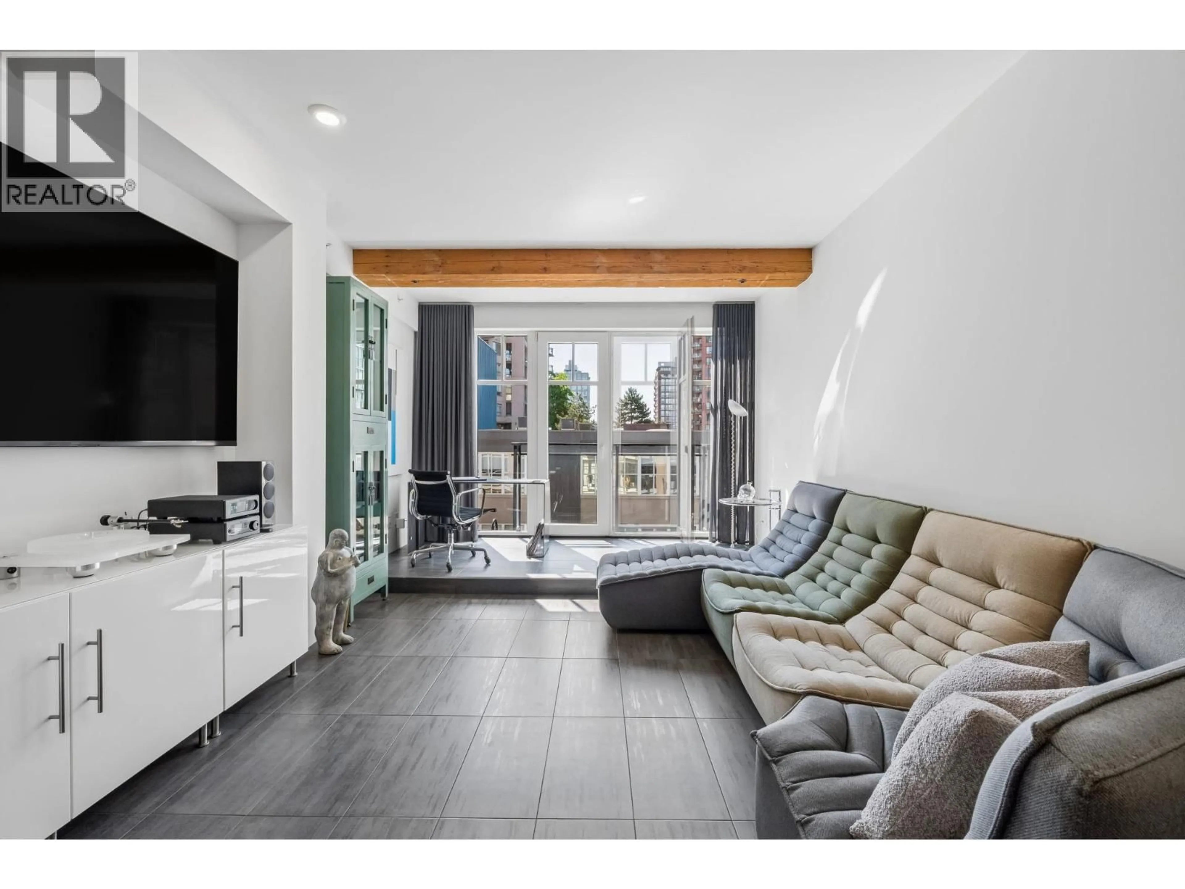 Unknown for 308 - 1275 HAMILTON STREET, Vancouver British Columbia V6B1E2