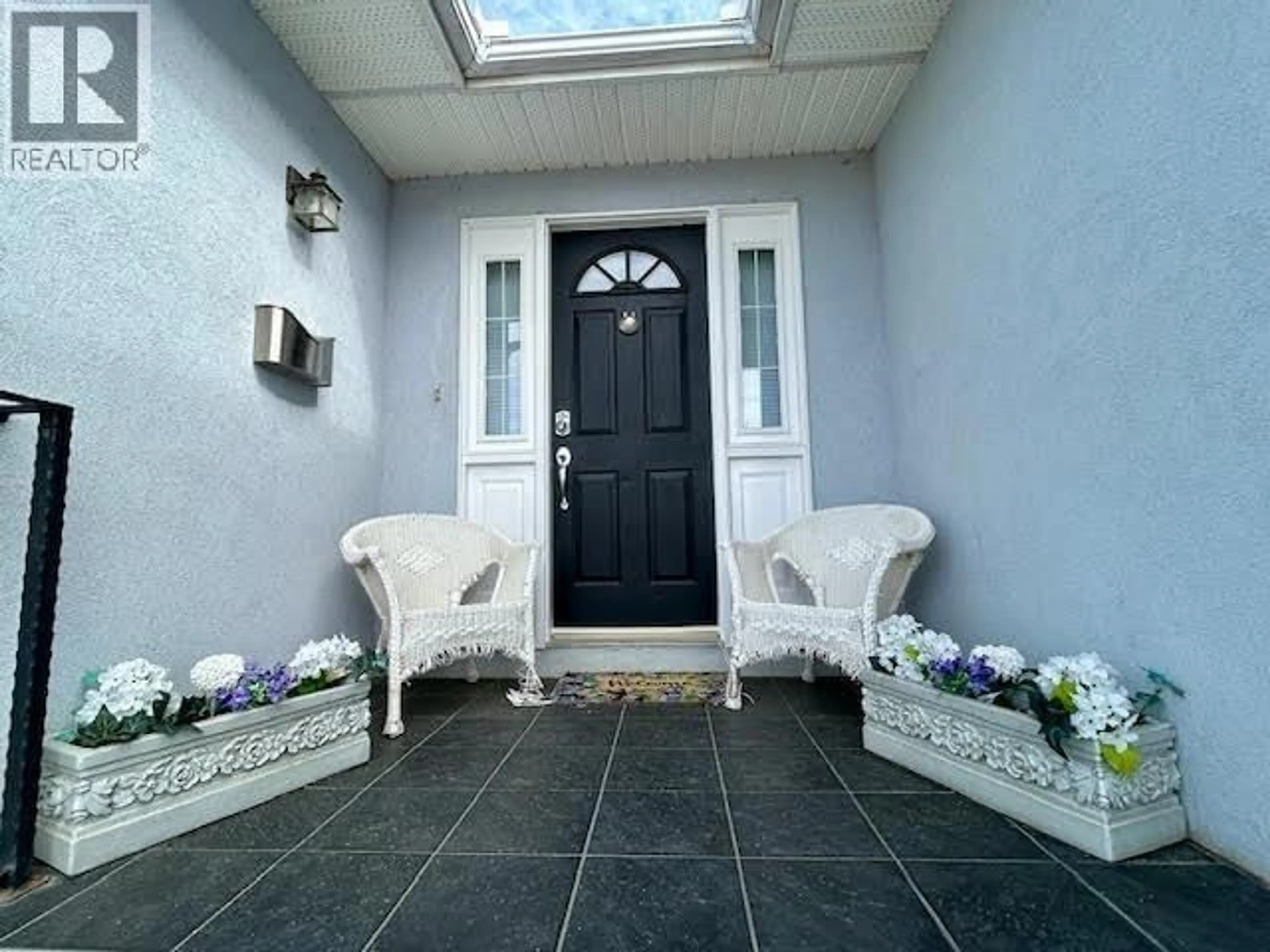 Indoor entryway for 5515 57 AVENUE, Fort Nelson British Columbia V0C1R0