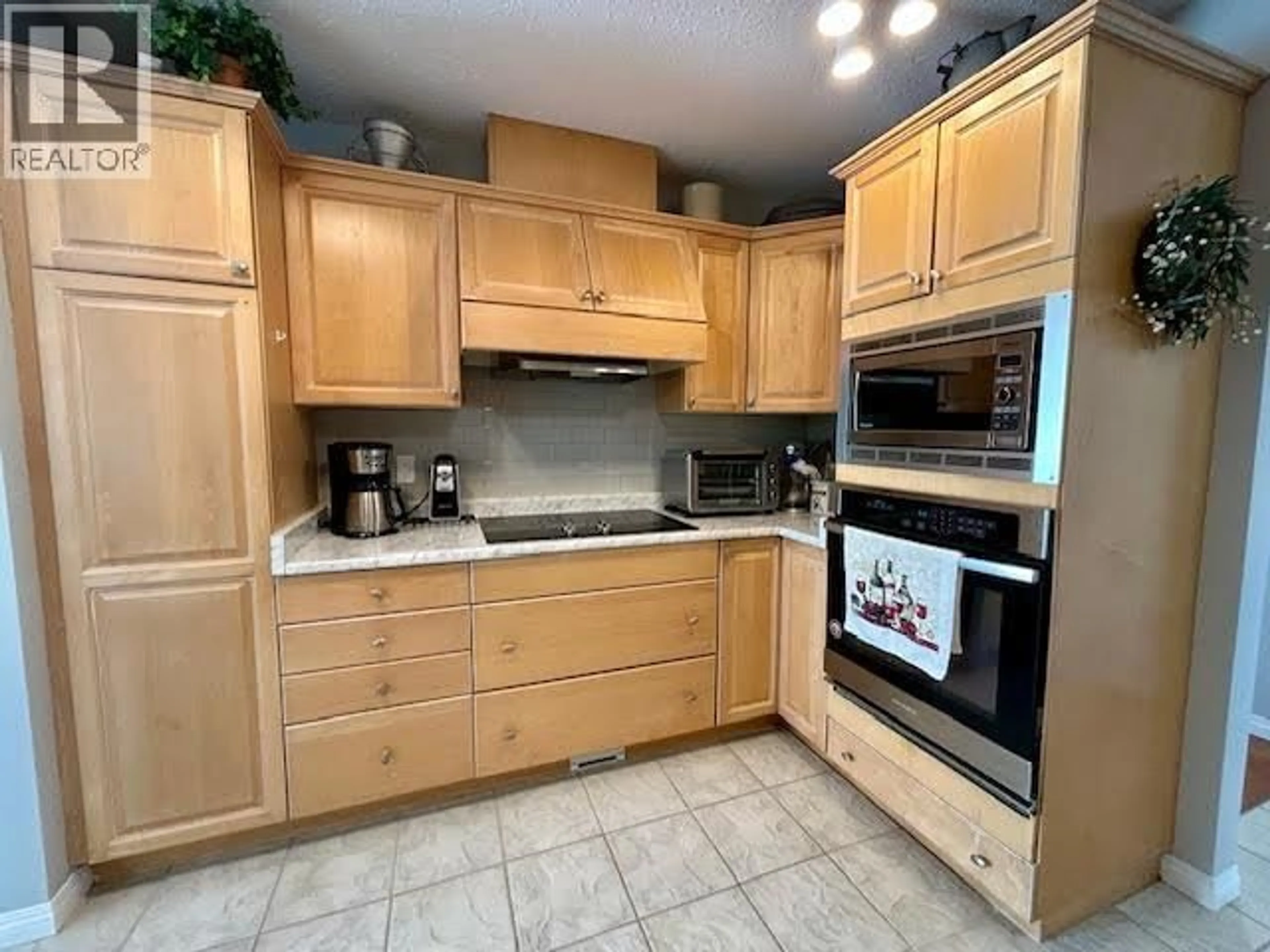 Standard kitchen, unknown for 5515 57 AVENUE, Fort Nelson British Columbia V0C1R0