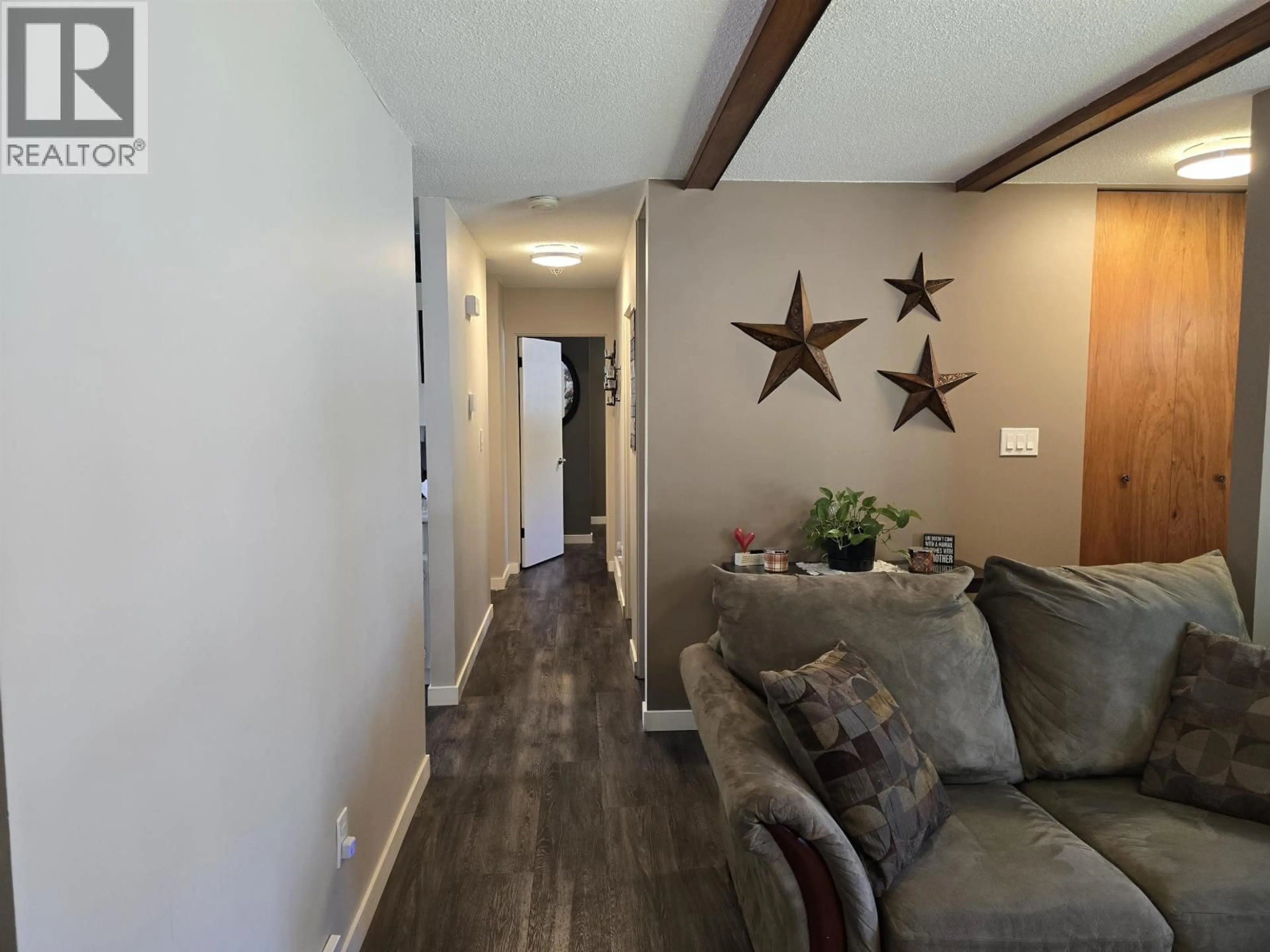 Indoor entryway for 510 PERRY STREET, Quesnel British Columbia V2J1N9