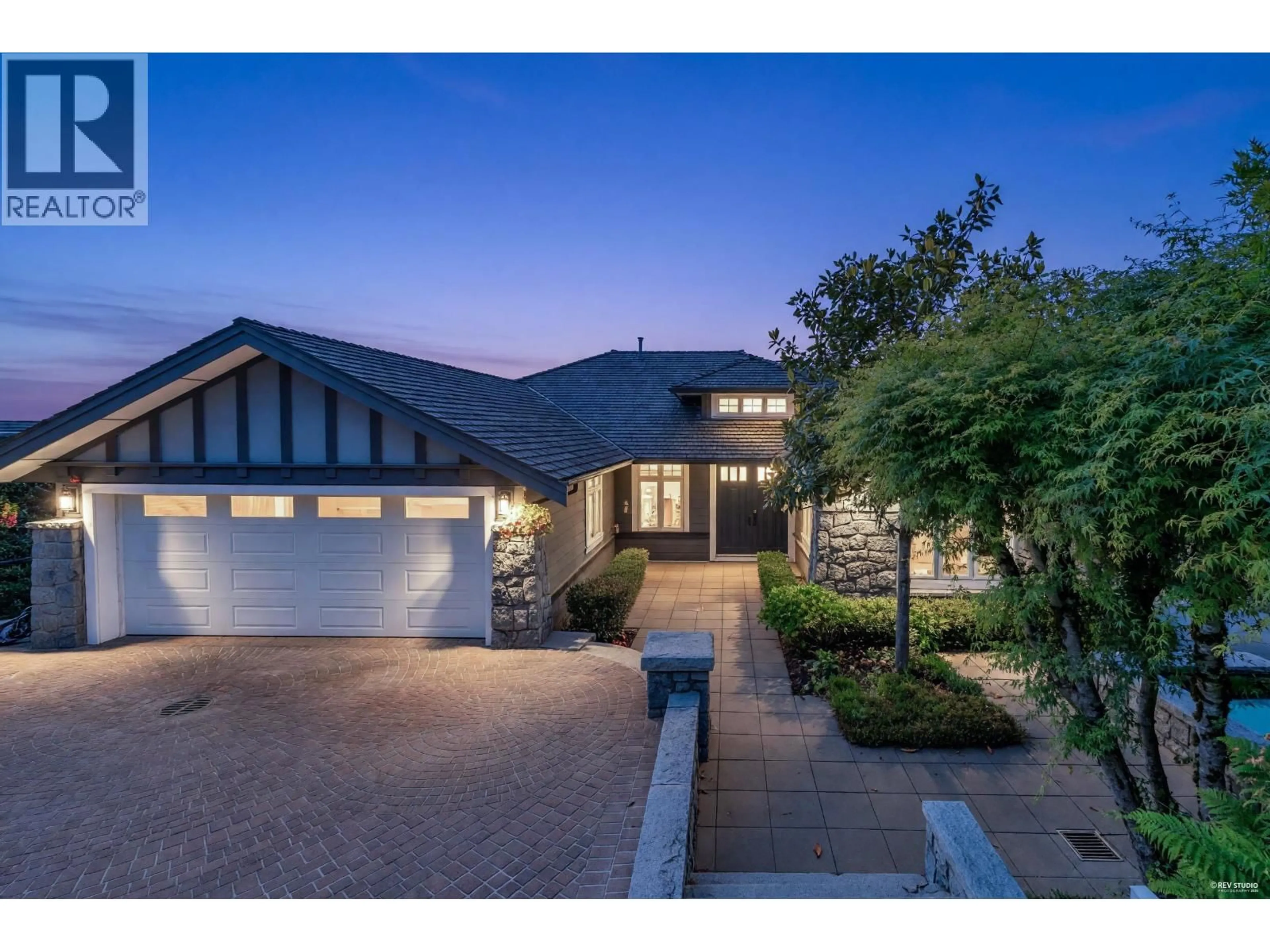 Unknown for 2673 FOLKESTONE WAY, West Vancouver British Columbia V7S3H8