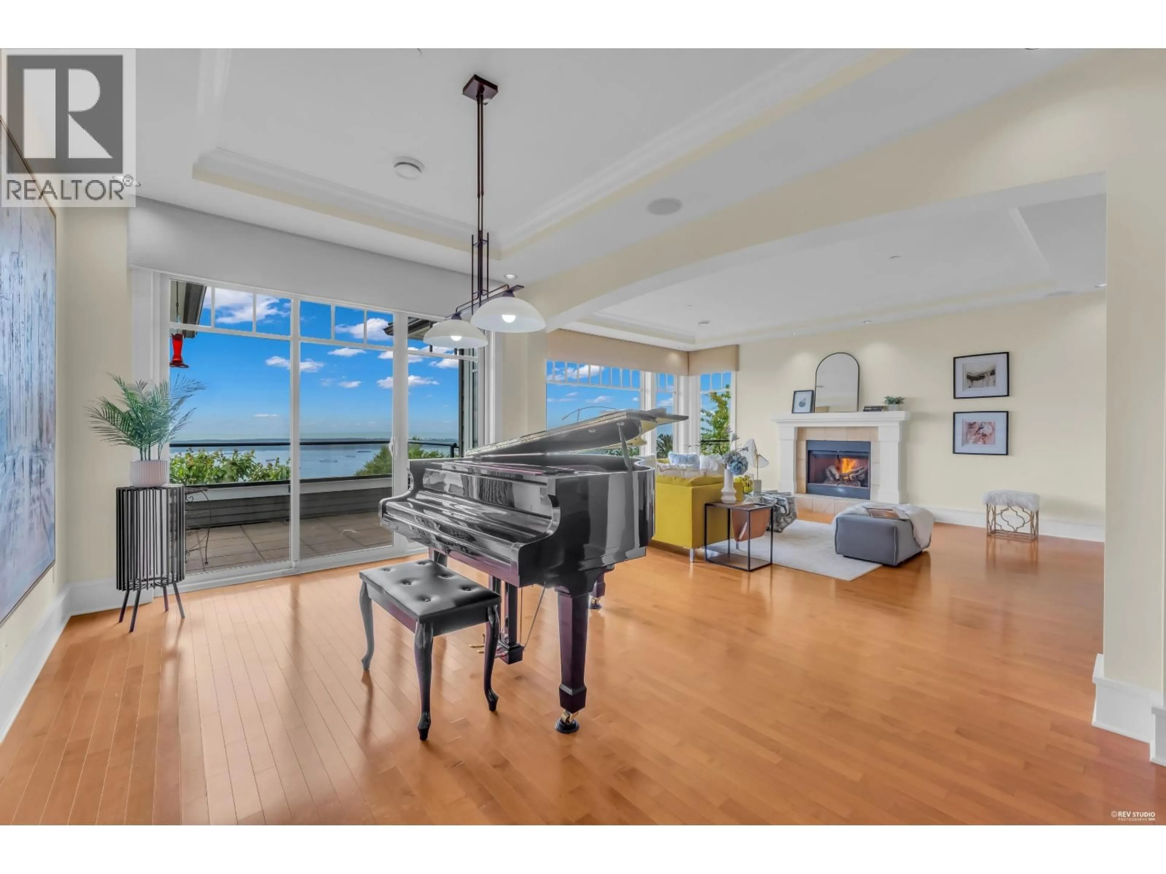 Unknown for 2673 FOLKESTONE WAY, West Vancouver British Columbia V7S3H8