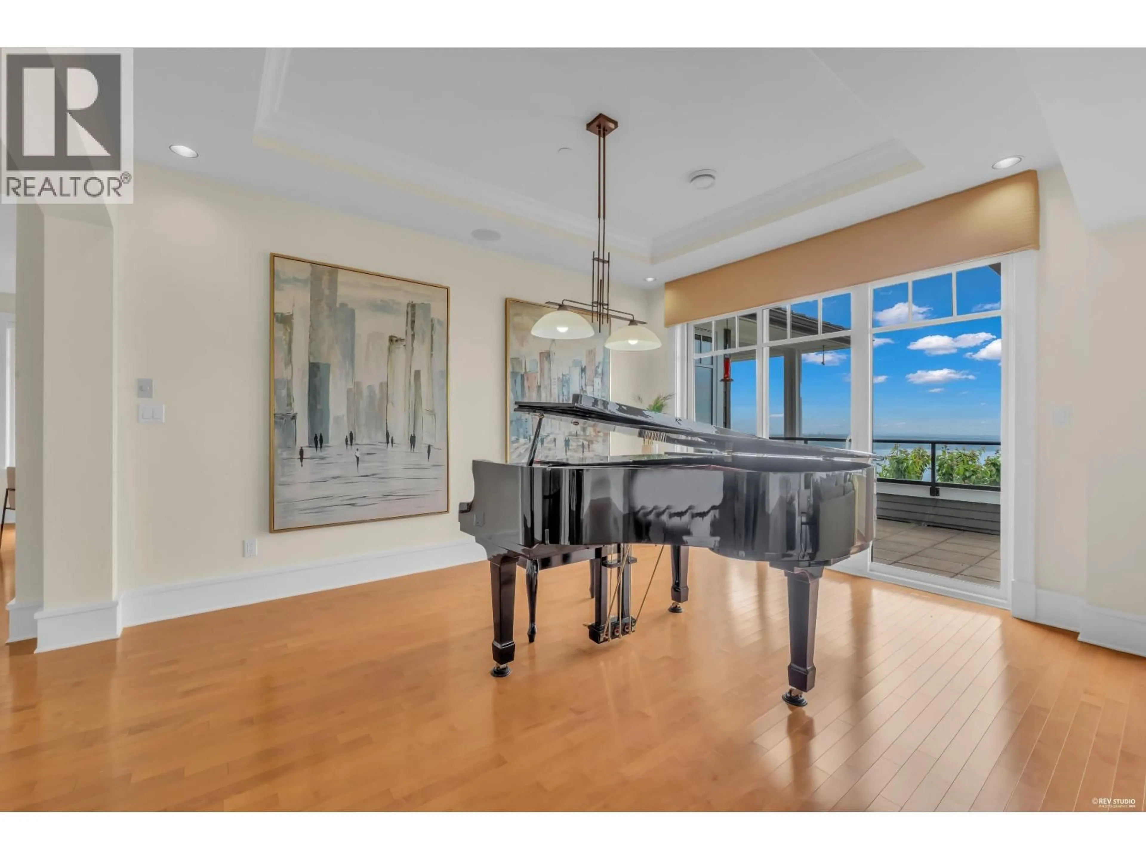 Open concept kitchen, unknown for 2673 FOLKESTONE WAY, West Vancouver British Columbia V7S3H8