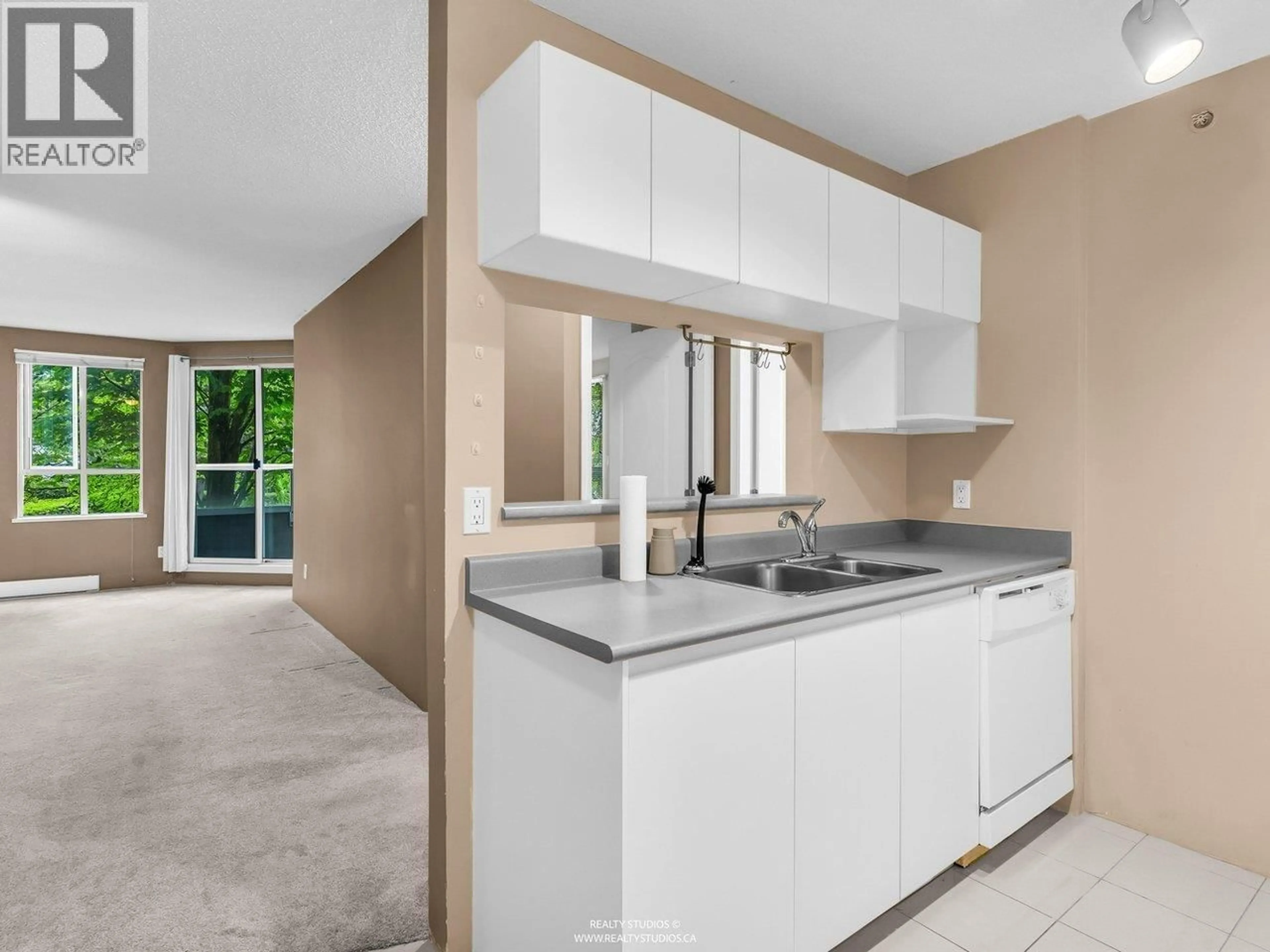 Unknown for 206 - 3489 ASCOT PLACE, Vancouver British Columbia V5R6B6