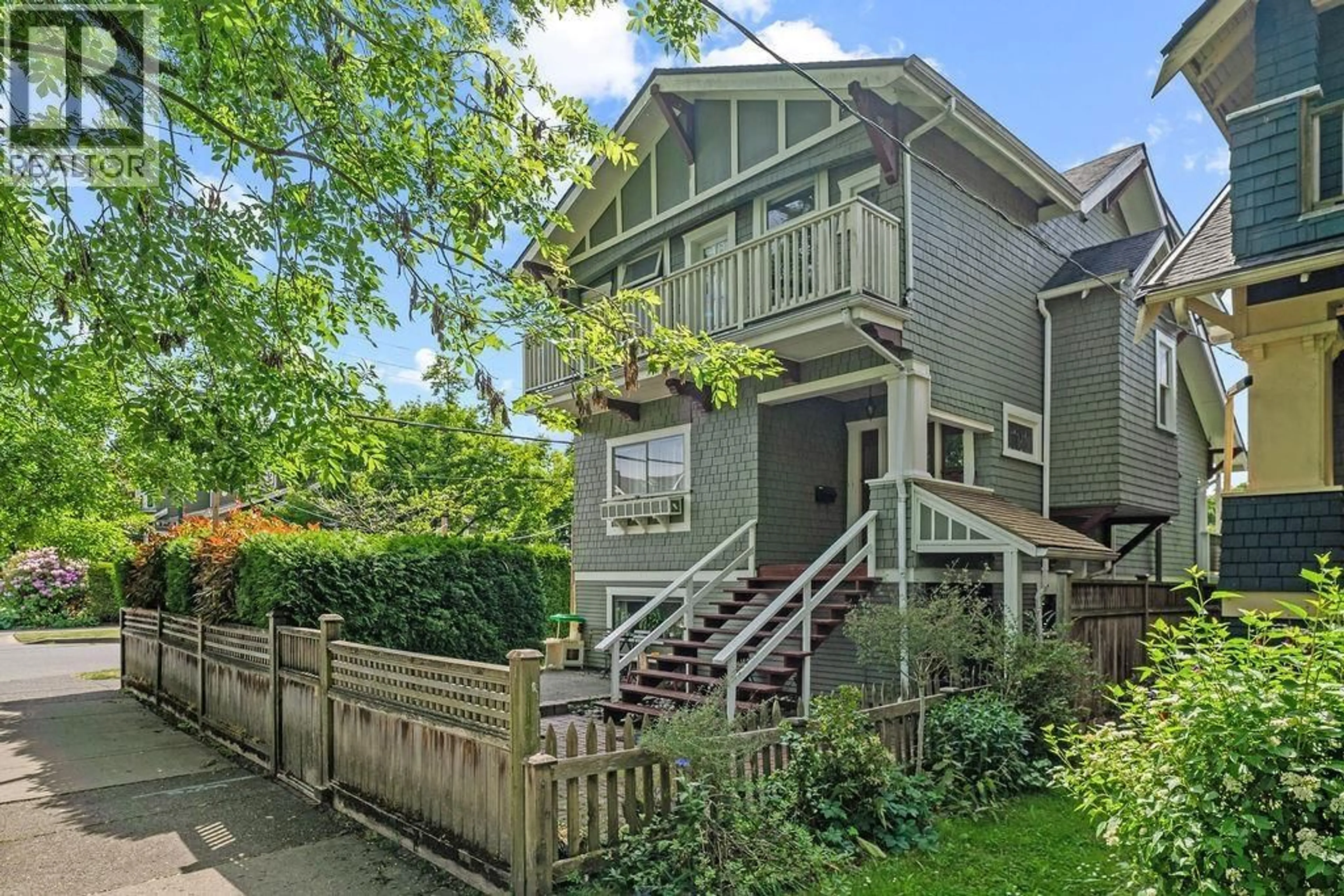 Unknown for 2245 STEPHENS STREET, Vancouver British Columbia V6K3W5