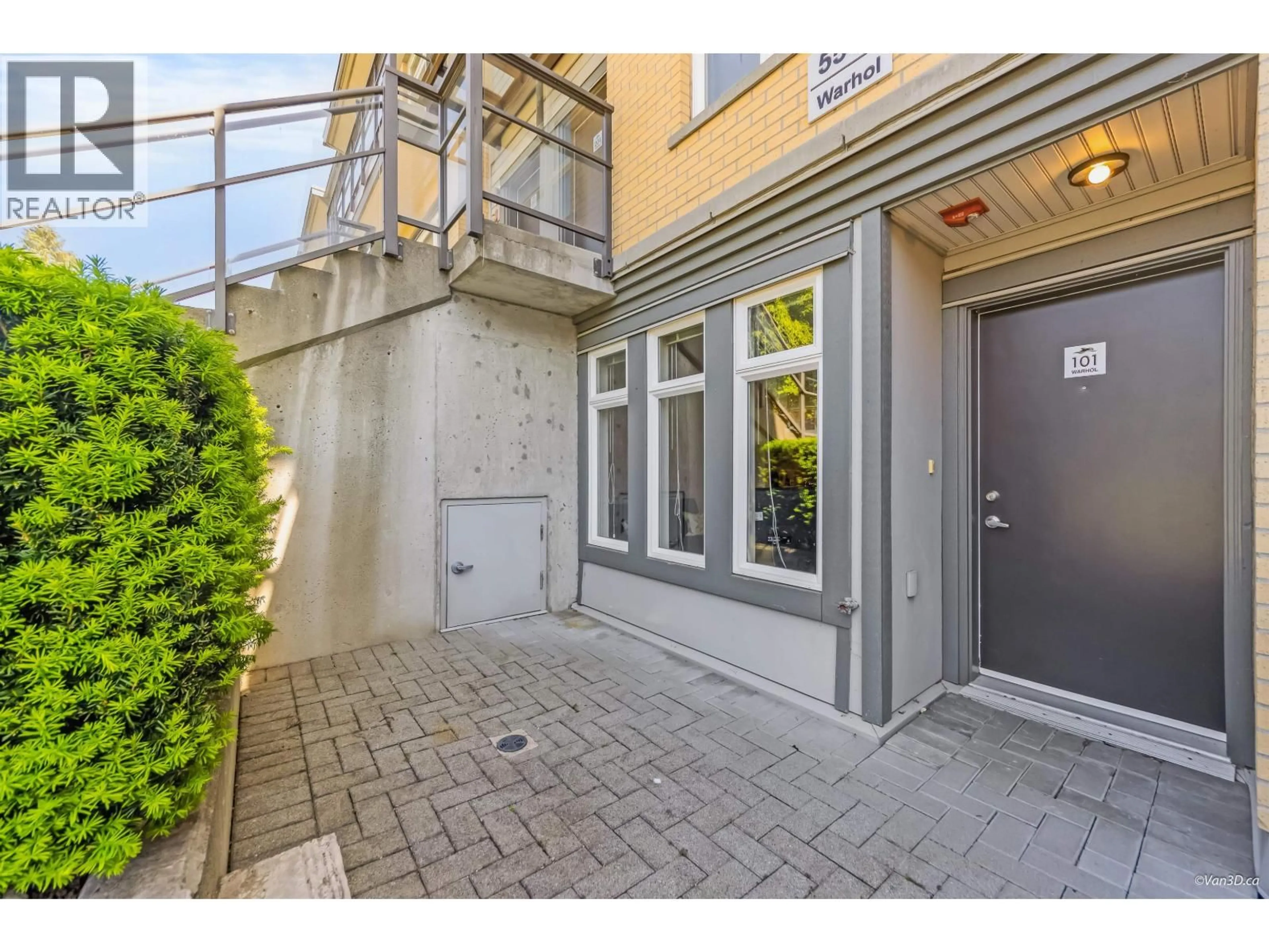 Indoor entryway for 101 - 5568 KINGS ROAD, Vancouver British Columbia V6T1K8