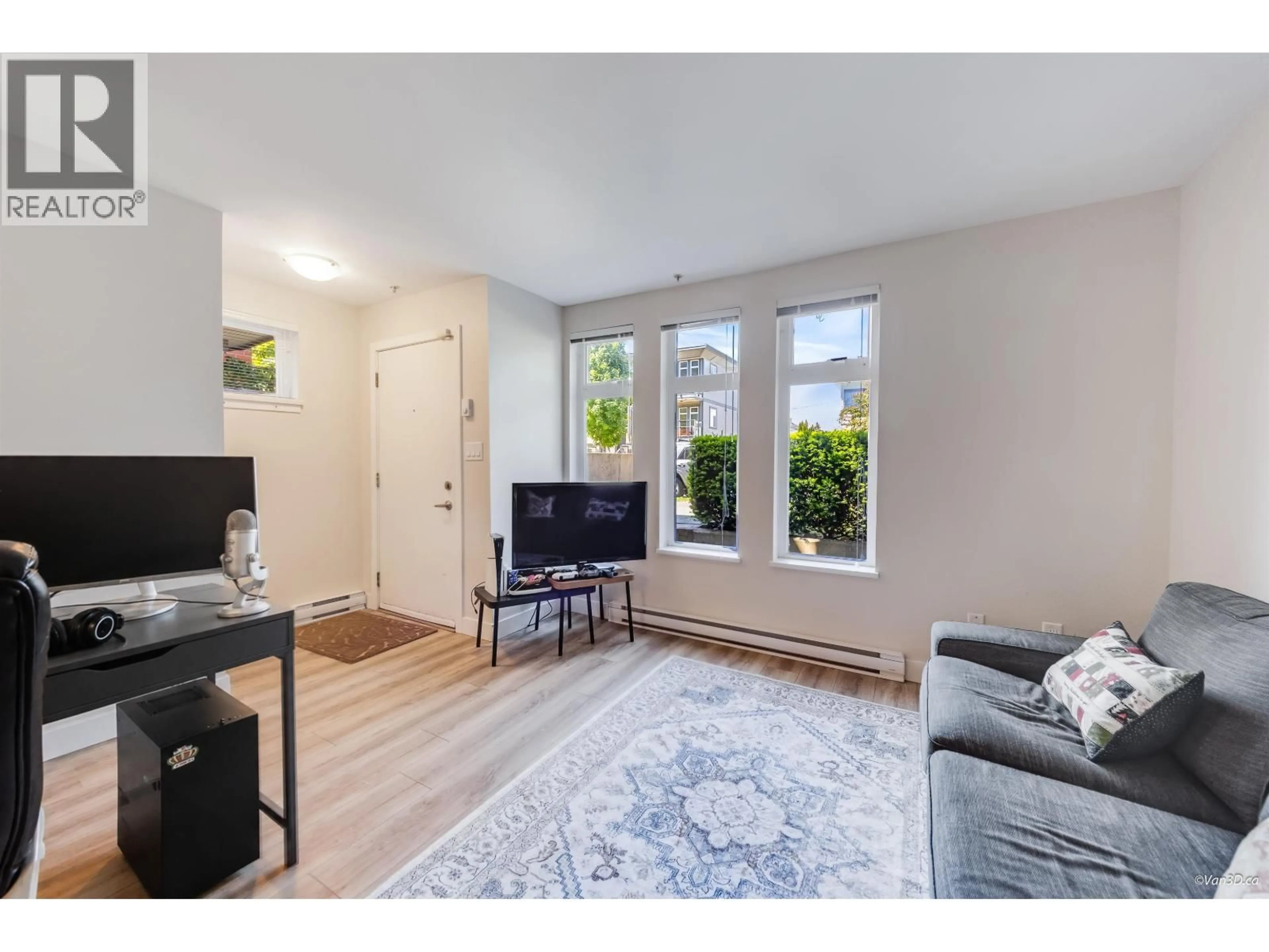 Living room with furniture, unknown for 101 - 5568 KINGS ROAD, Vancouver British Columbia V6T1K8