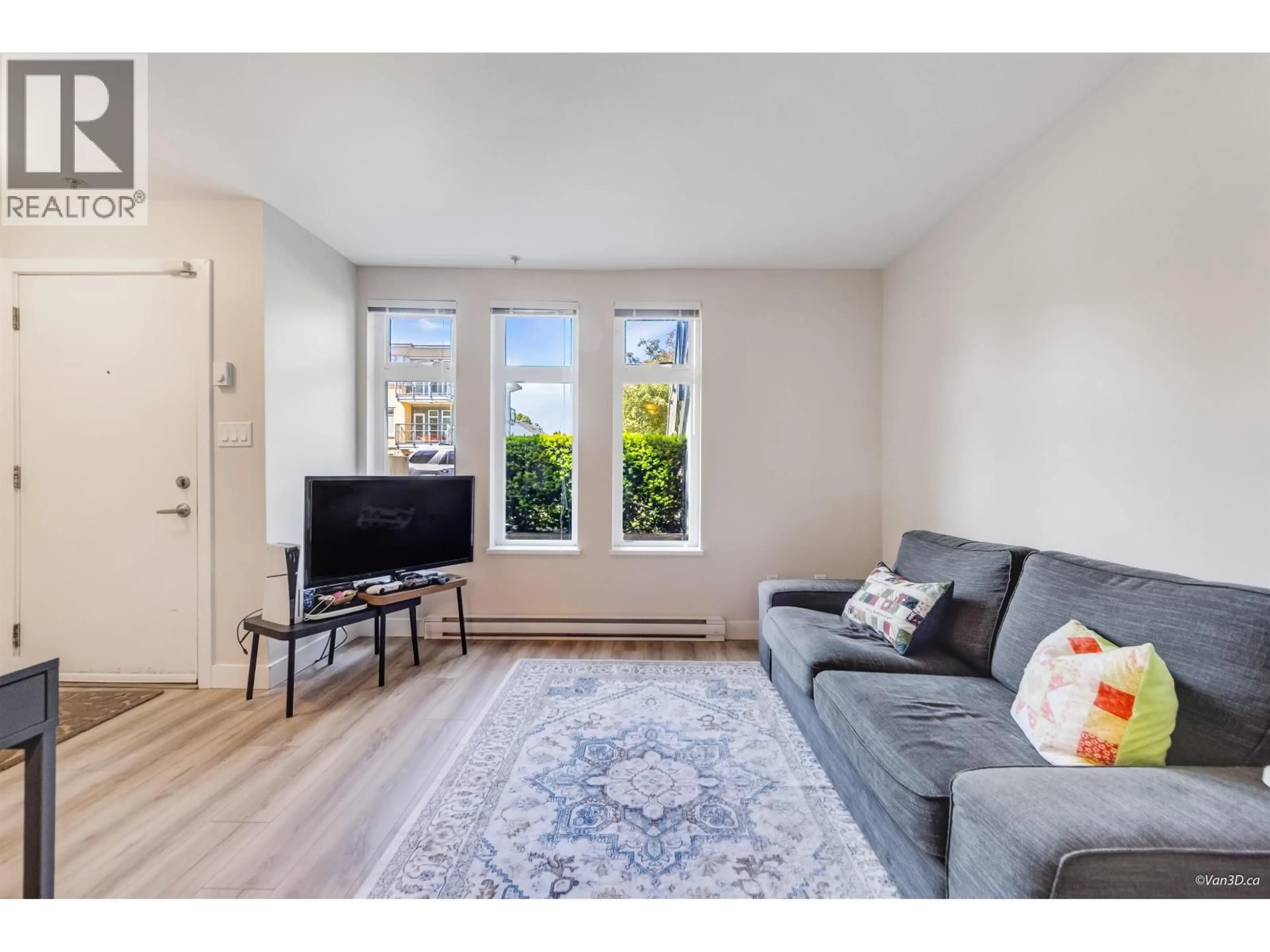 Living room with furniture, unknown for 101 - 5568 KINGS ROAD, Vancouver British Columbia V6T1K8