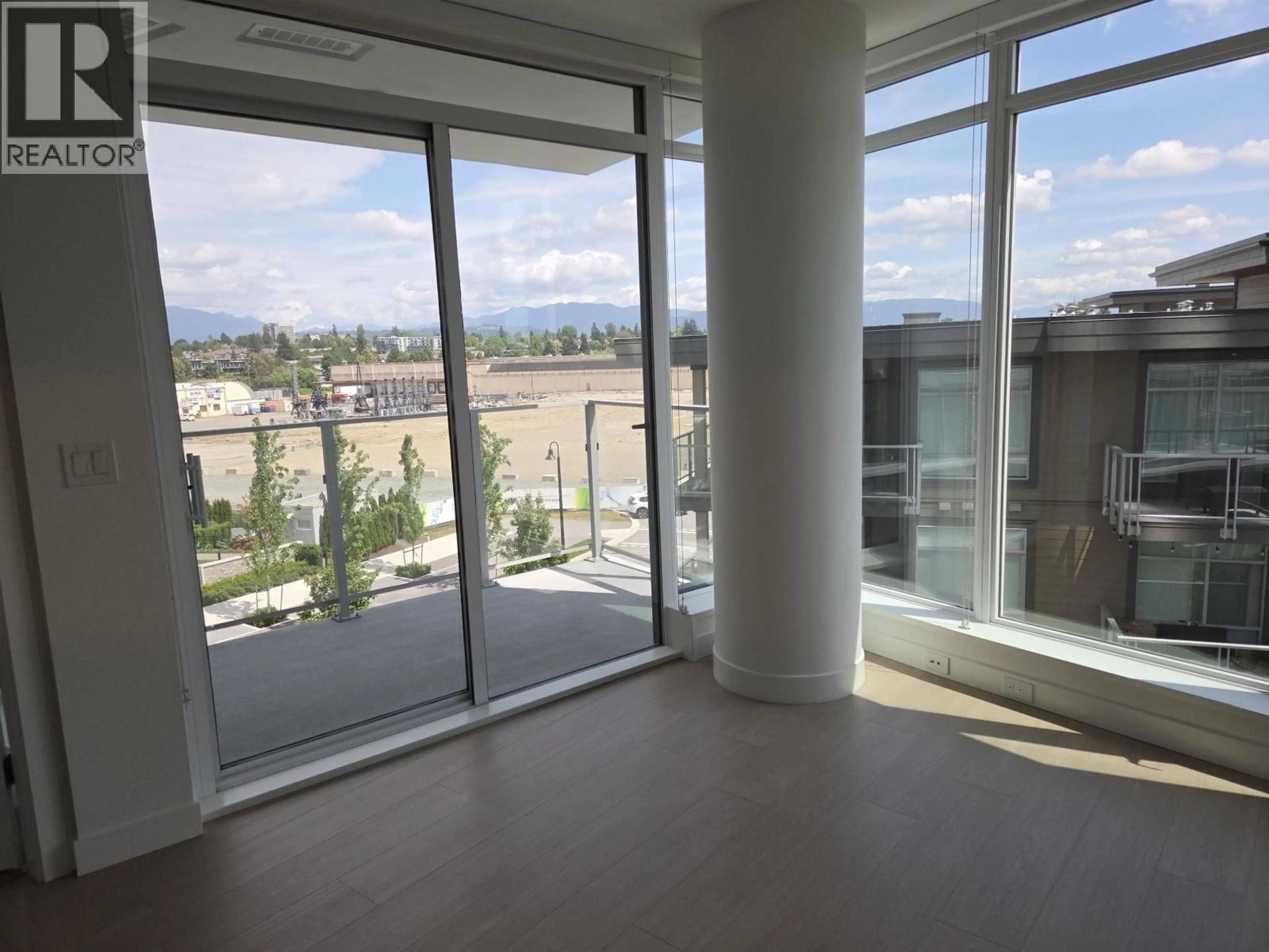 A pic of a room for 407 - 7769 PARK CRESCENT, Burnaby British Columbia V3N0J7