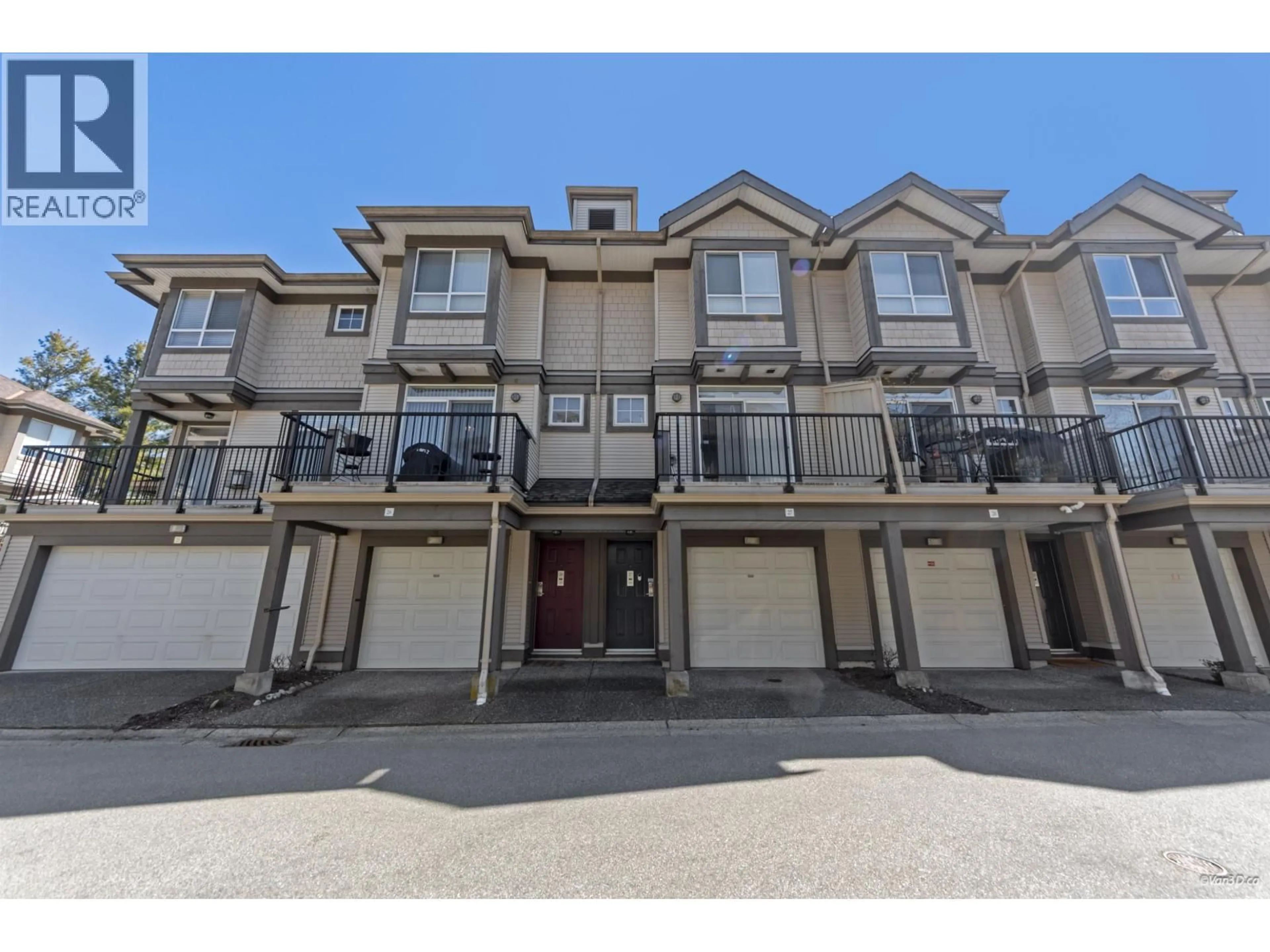 A pic from outside/outdoor area/front of a property/back of a property/a pic from drone, unknown for 27 - 6300 ALDER STREET, Richmond British Columbia V6Y4G5
