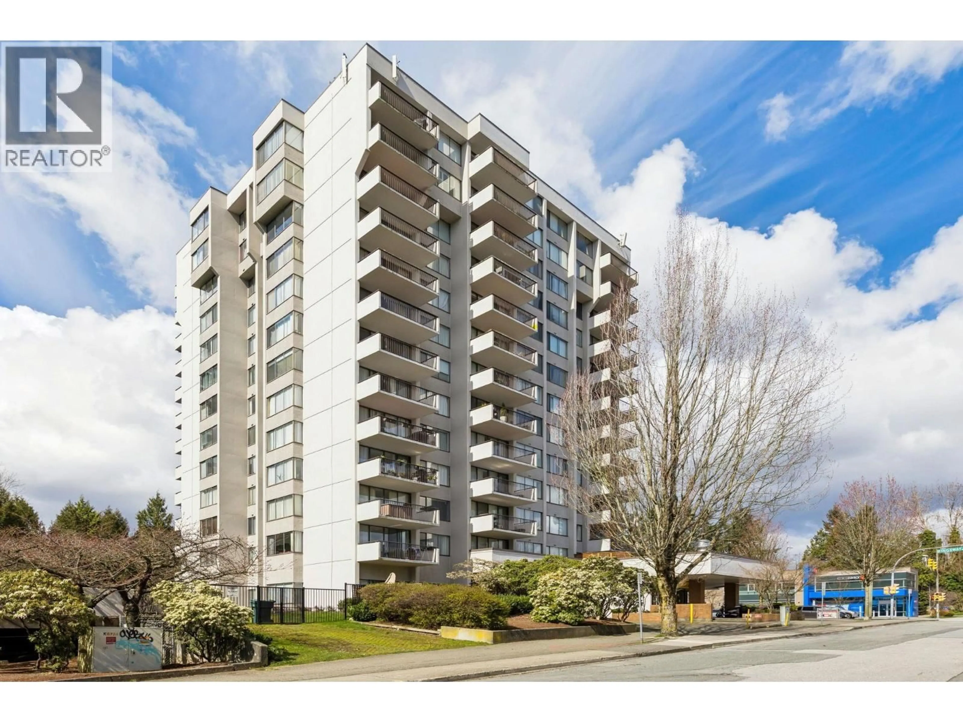 A pic from outside/outdoor area/front of a property/back of a property/a pic from drone, building for 901 - 7235 SALISBURY AVENUE, Burnaby British Columbia V5E4E6