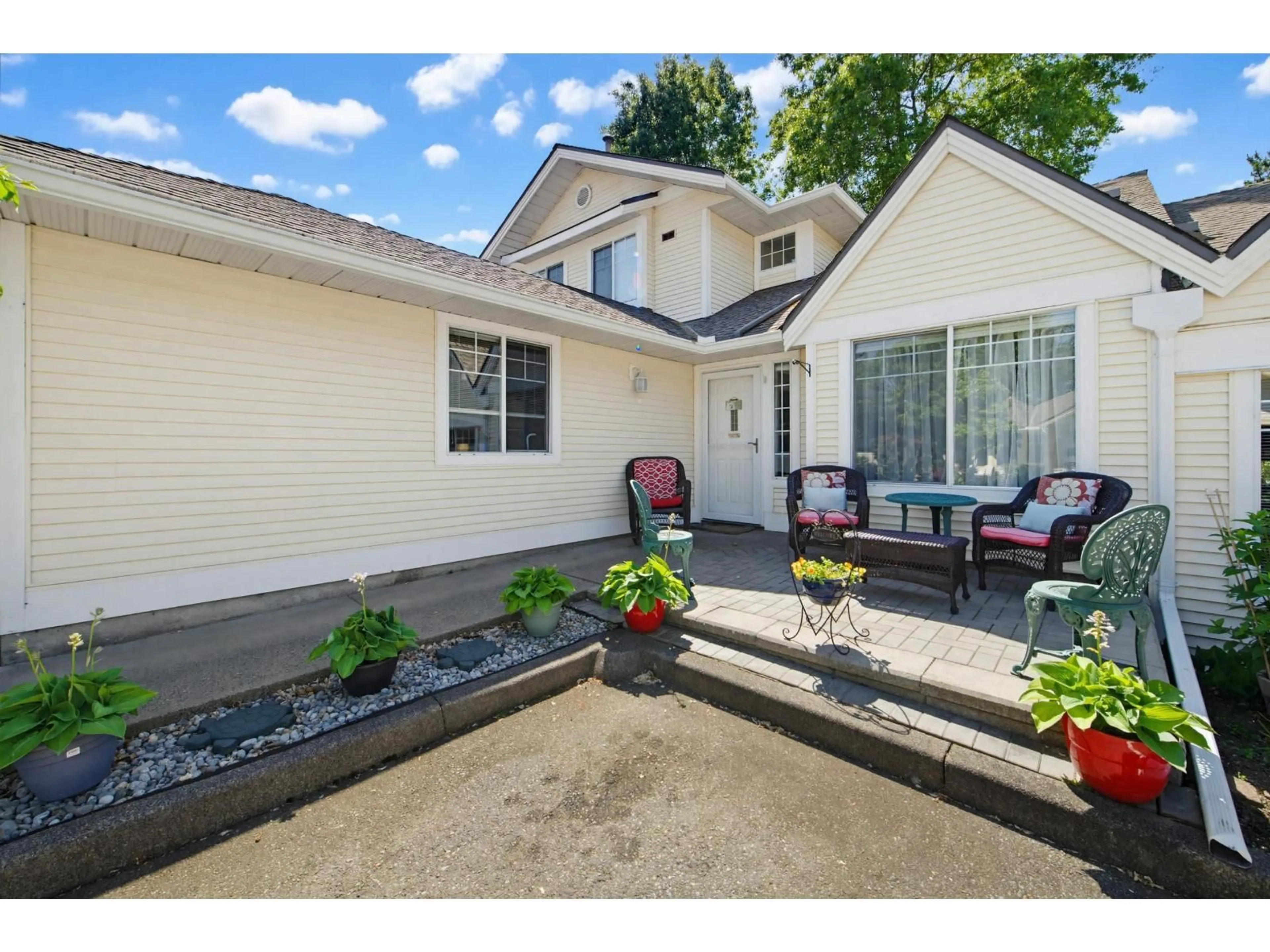 Patio, street for 57 - 8737 212 STREET, Langley British Columbia V1M2C8