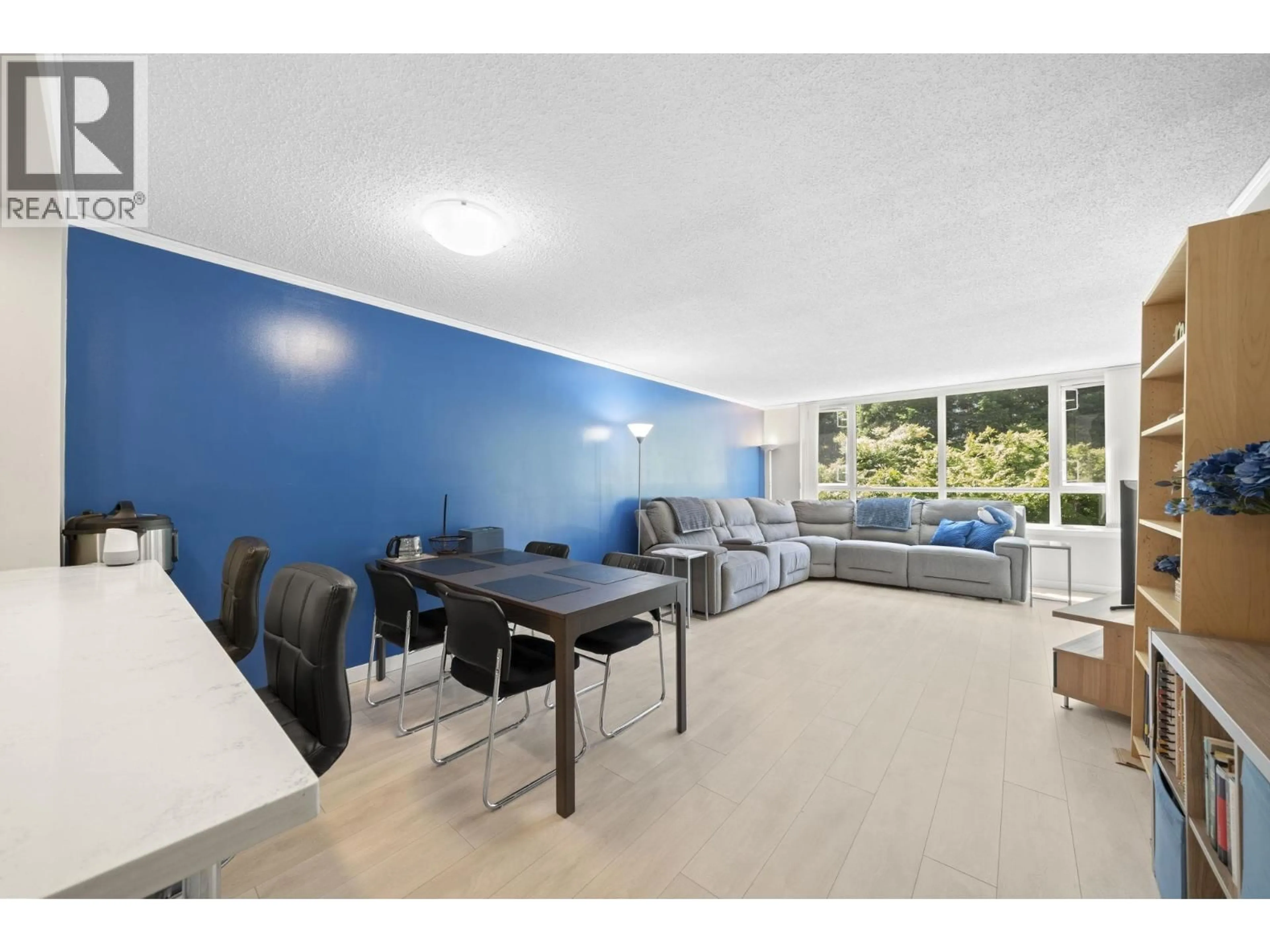 A pic of a room for 403 - 6070 MCMURRAY AVENUE, Burnaby British Columbia V5H4J3