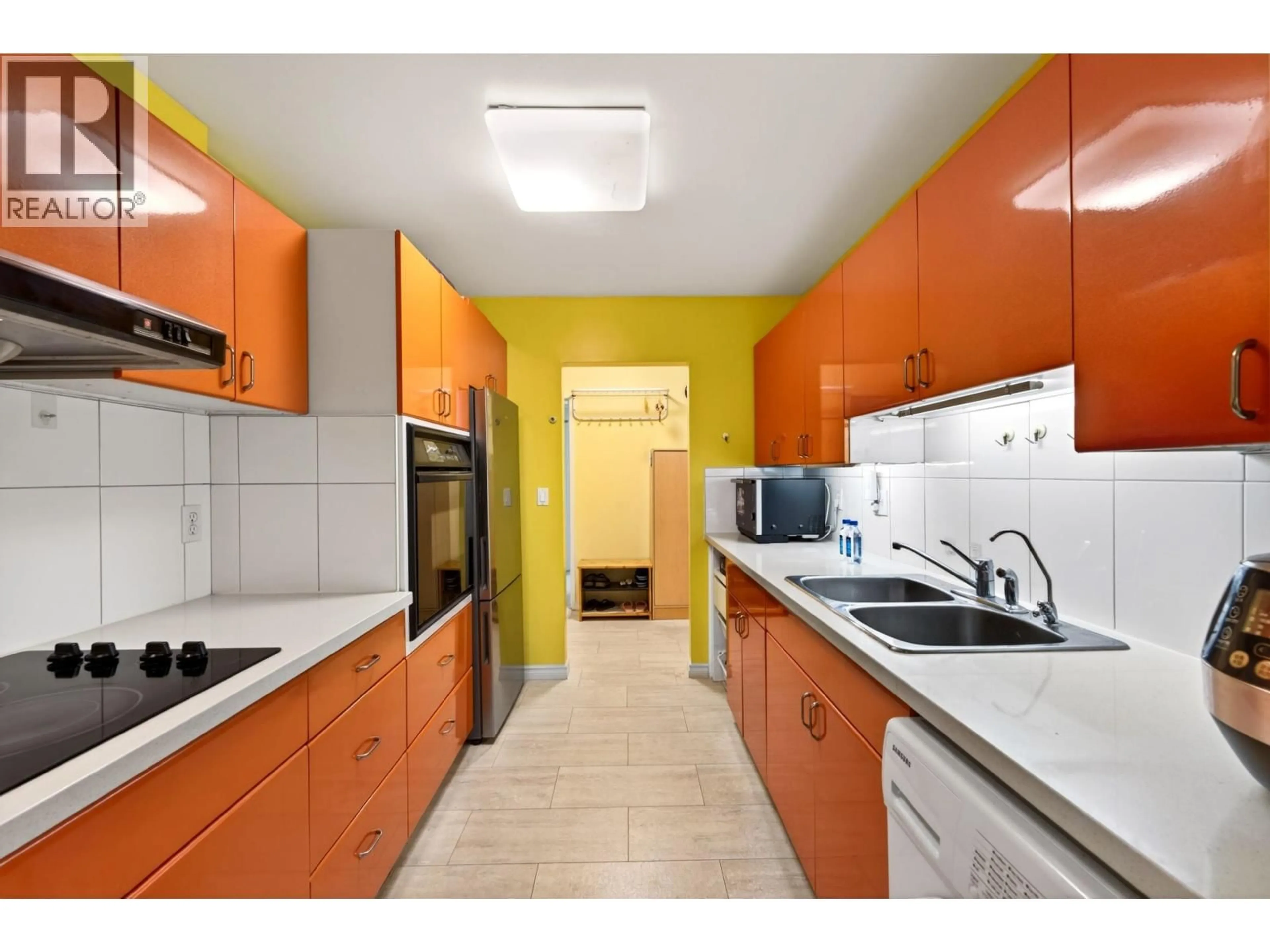 Standard kitchen, ceramic/tile floor for 214 - 7631 STEVESTON HIGHWAY, Richmond British Columbia V7A4L7