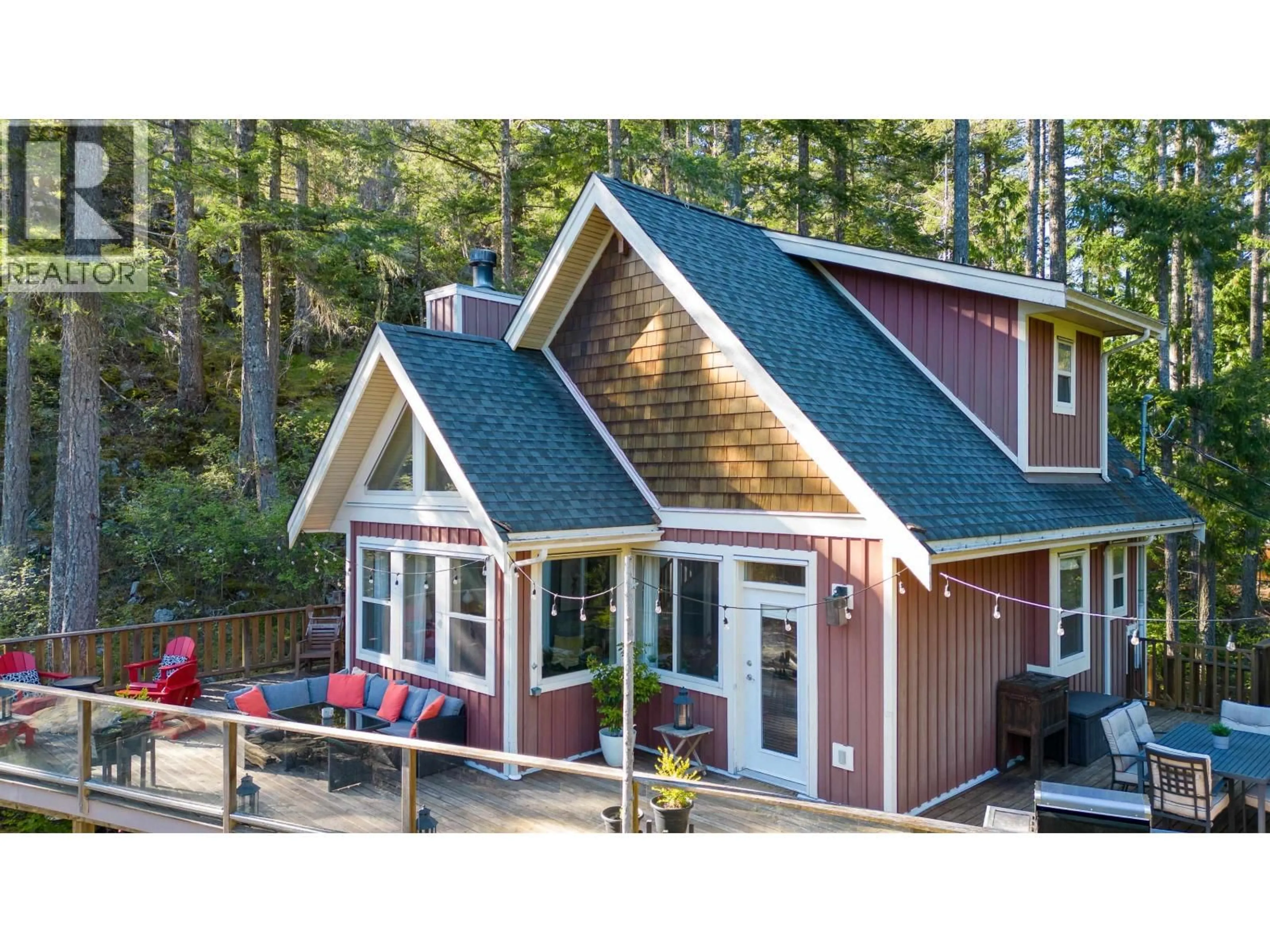 Home with vinyl exterior material, unknown for 13555 LEE ROAD, Garden Bay British Columbia V0N1S1