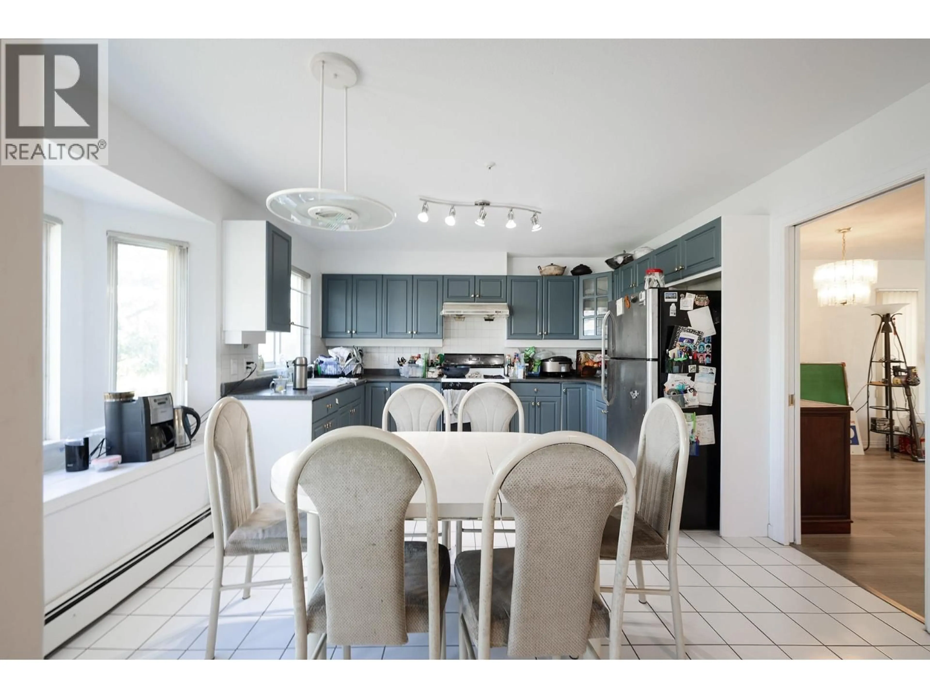 Open concept kitchen, ceramic/tile floor for 2613 PARKER STREET, Vancouver British Columbia V5K2T5