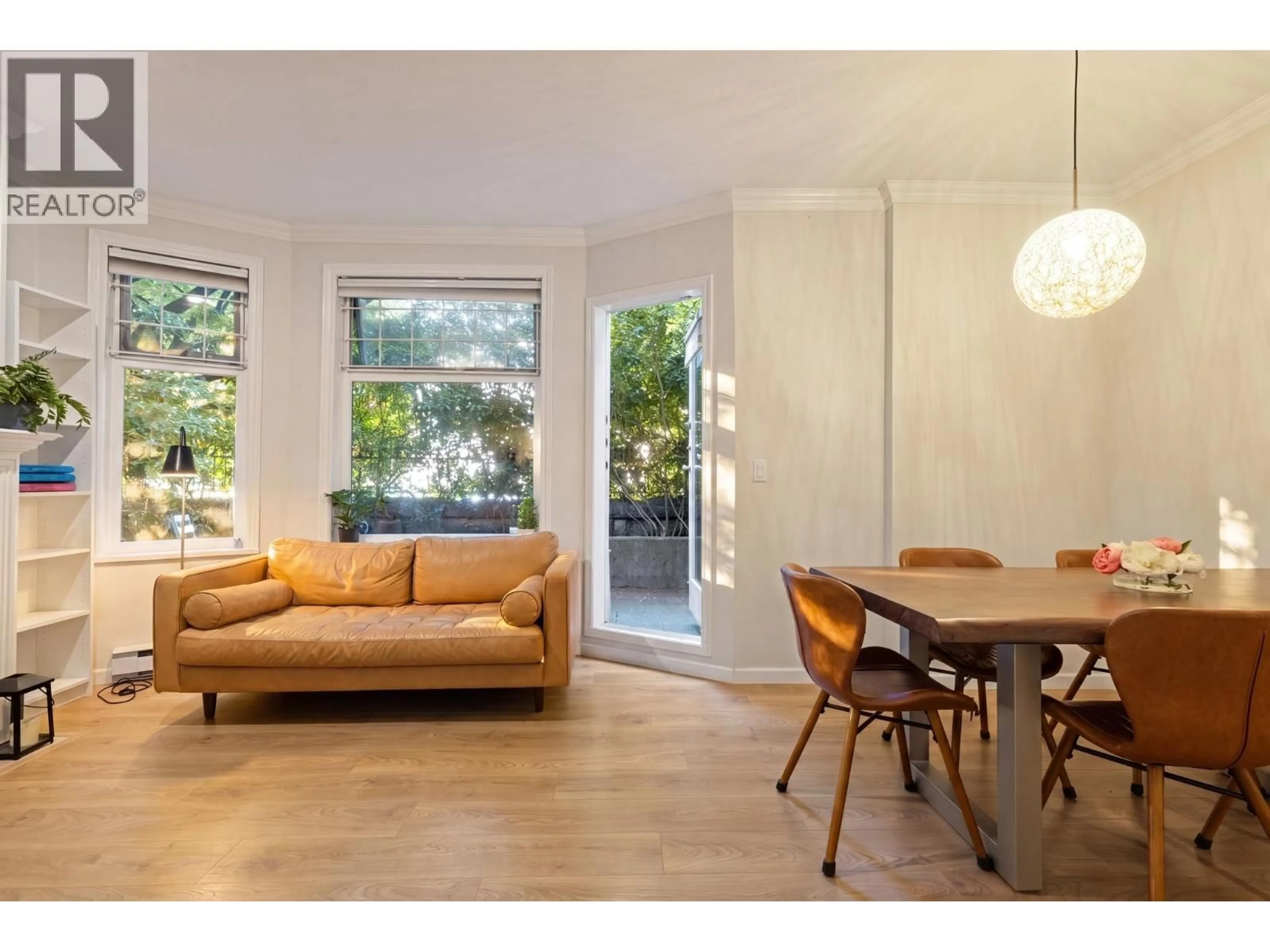 Living room with furniture, wood/laminate floor for 102 - 2588 ALDER STREET, Vancouver British Columbia V6H4E3