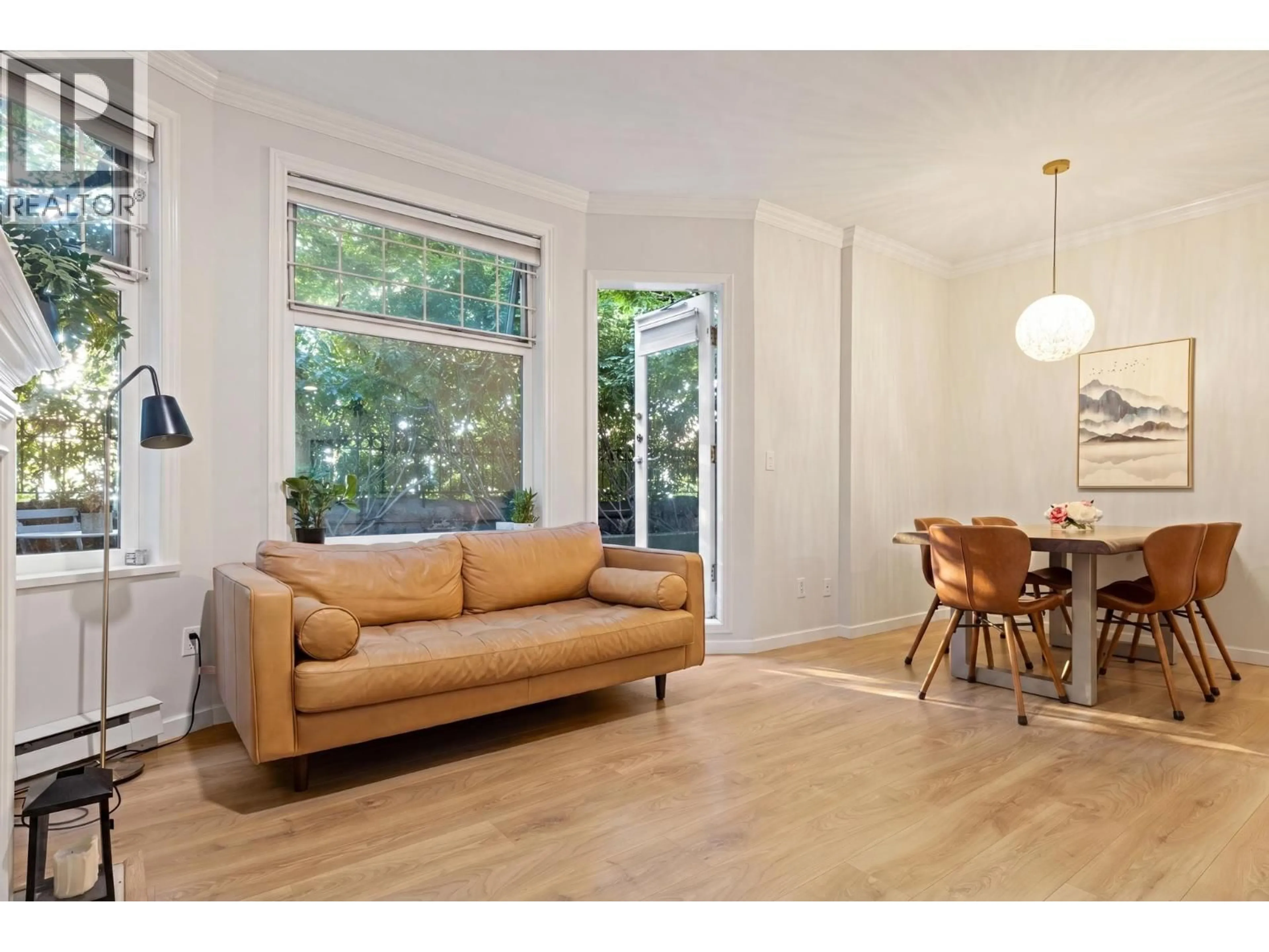 Living room with furniture, wood/laminate floor for 102 - 2588 ALDER STREET, Vancouver British Columbia V6H4E3