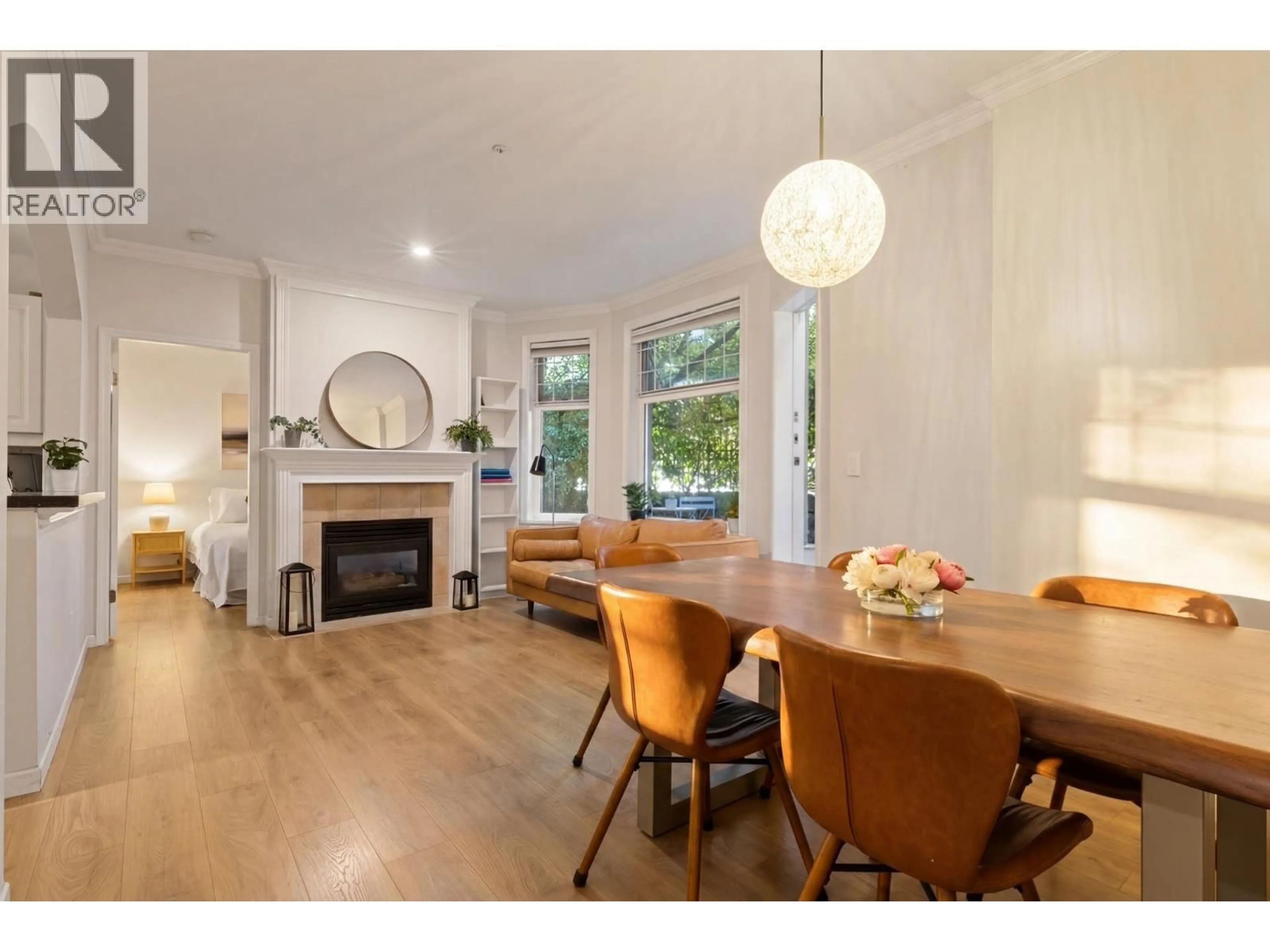 Dining room, wood/laminate floor for 102 - 2588 ALDER STREET, Vancouver British Columbia V6H4E3