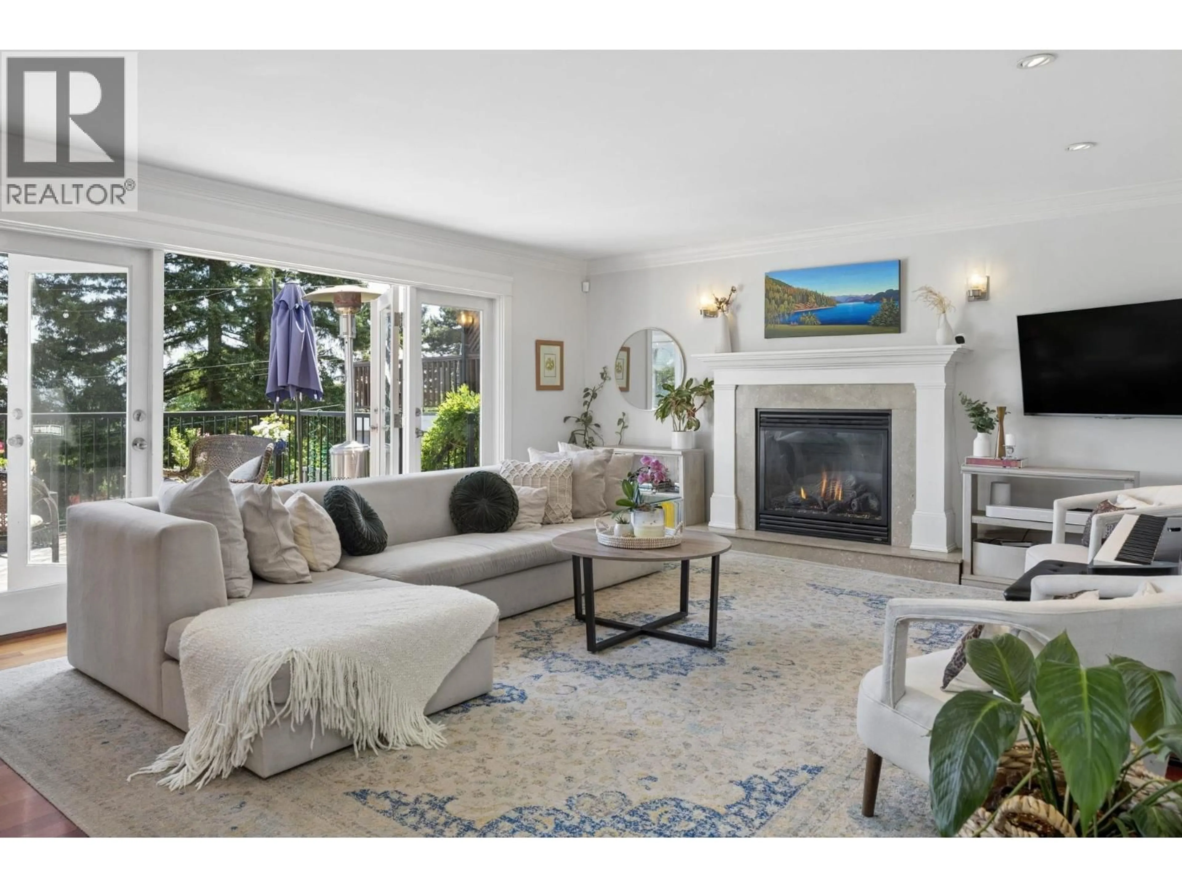 Living room with furniture, unknown for 1225 ADDERLEY STREET, North Vancouver British Columbia V7L1T6