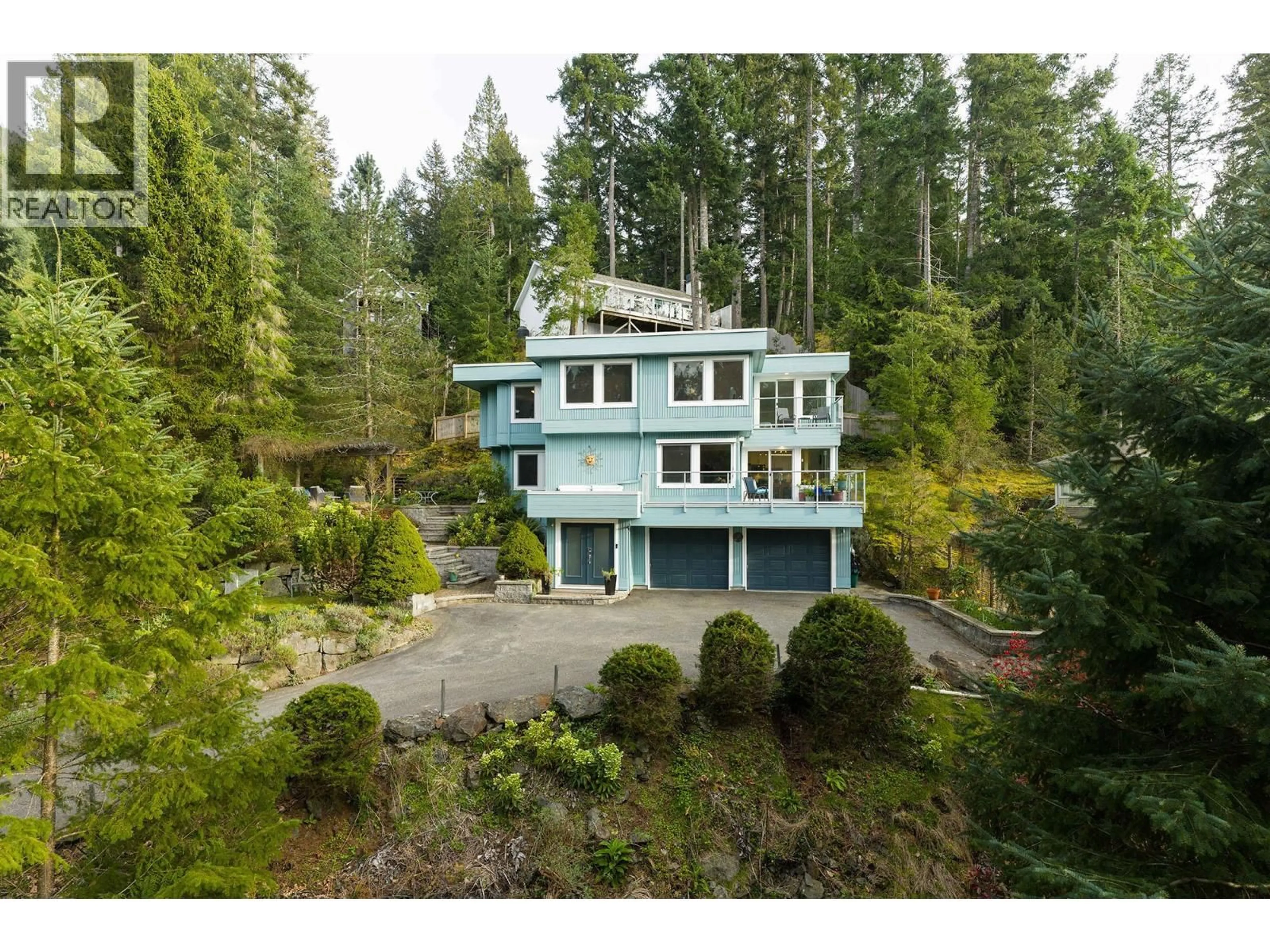 A pic from outside/outdoor area/front of a property/back of a property/a pic from drone, forest/trees view for 1597 ISLEVIEW LANE, Bowen Island British Columbia V0N1G2