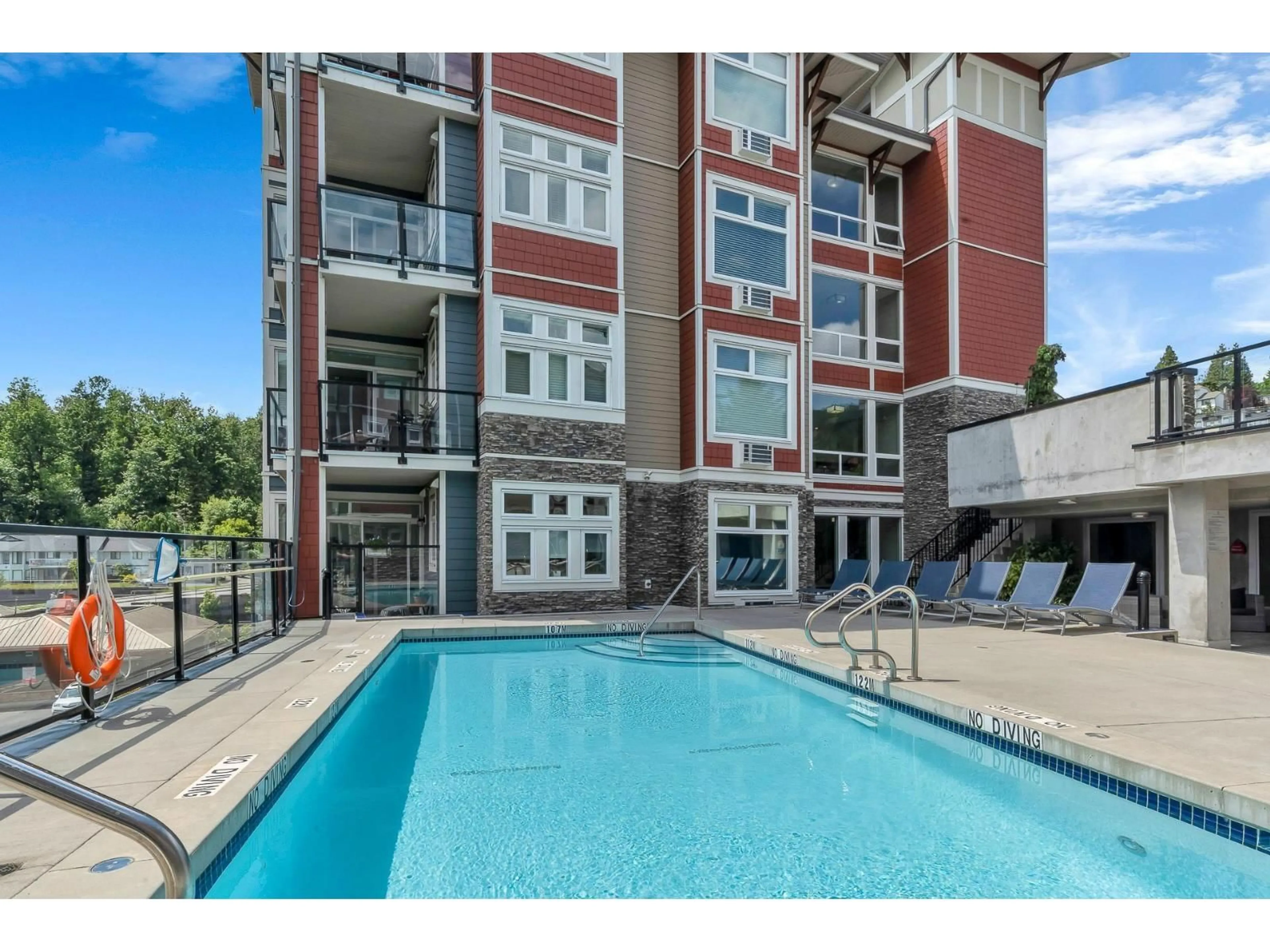 Pool for 406 - 2242 WHATCOM ROAD, Abbotsford British Columbia V3G0G3