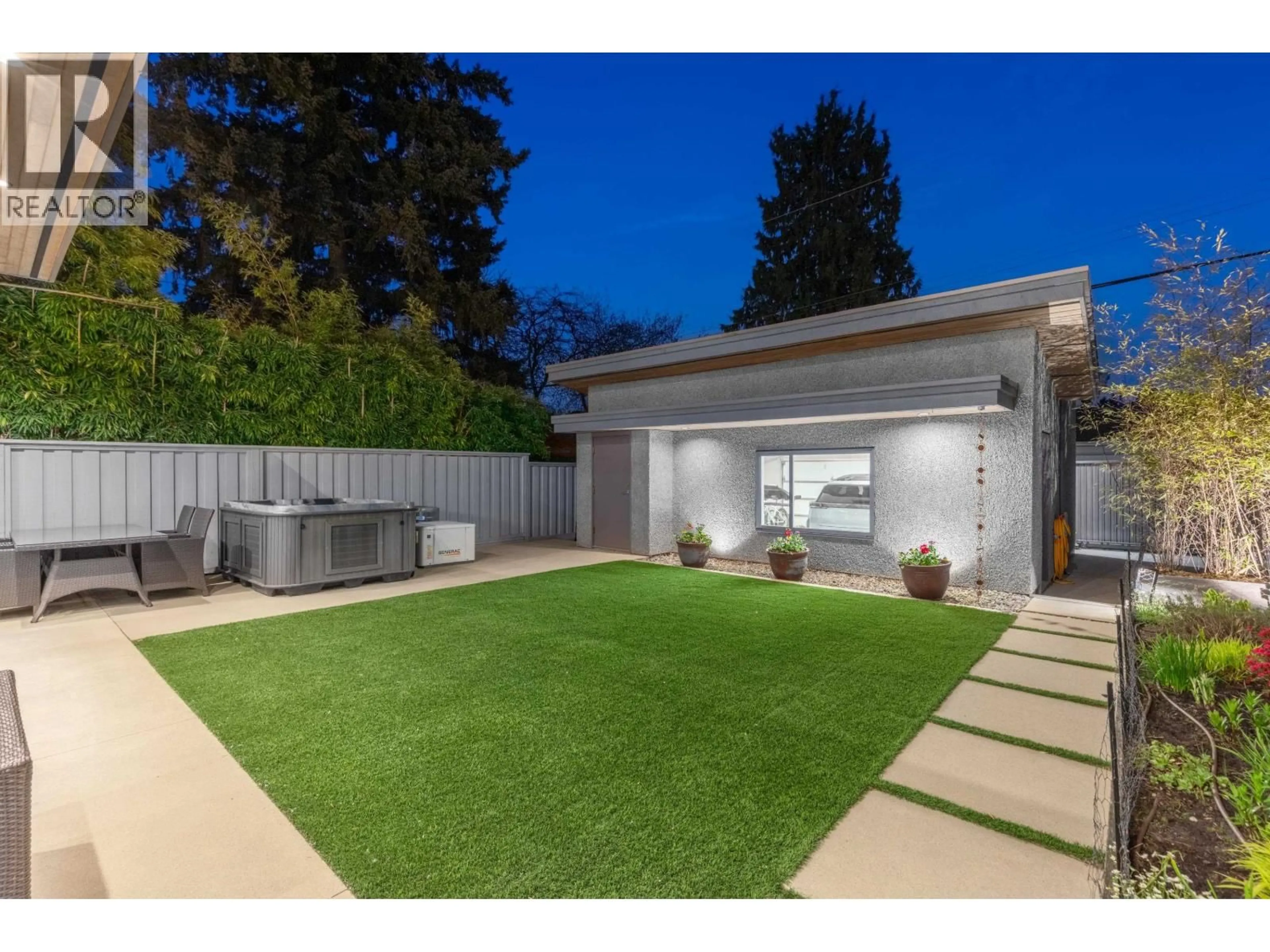 Unknown for 315 20TH STREET, North Vancouver British Columbia V7L3A8