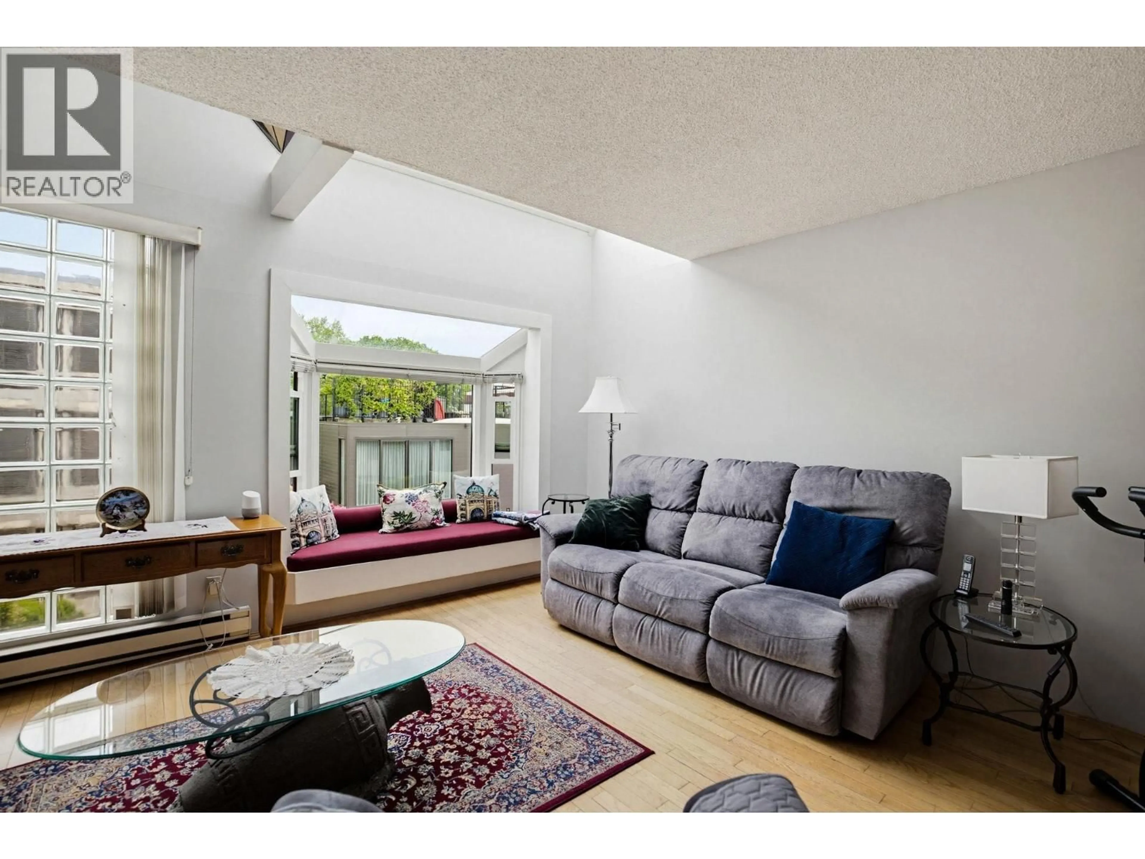 Living room with furniture, unknown for 7 - 2485 CORNWALL AVENUE, Vancouver British Columbia V6K1B9