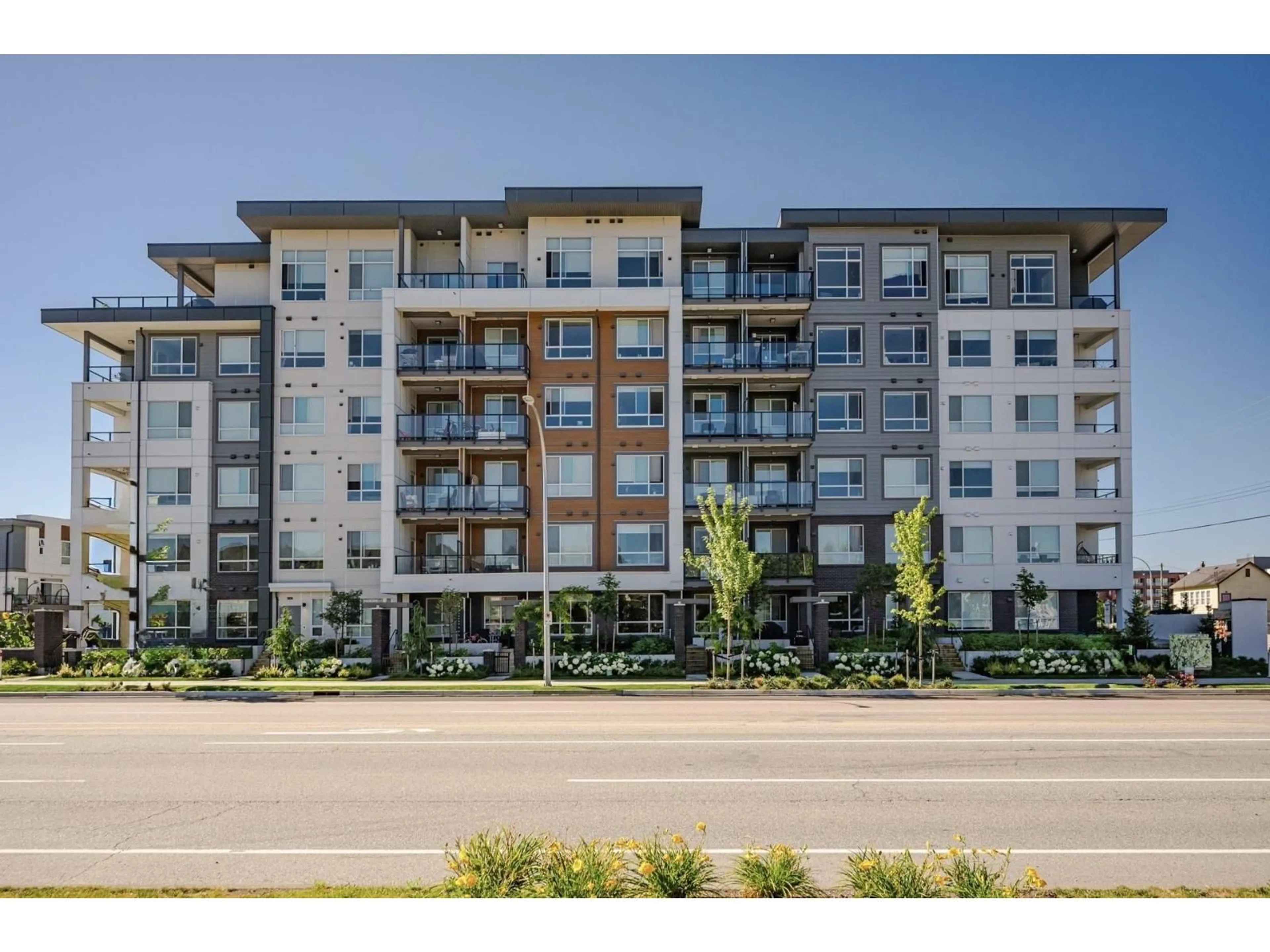 Unknown for B316 - 20834 80 AVENUE, Langley British Columbia V2Y3M6
