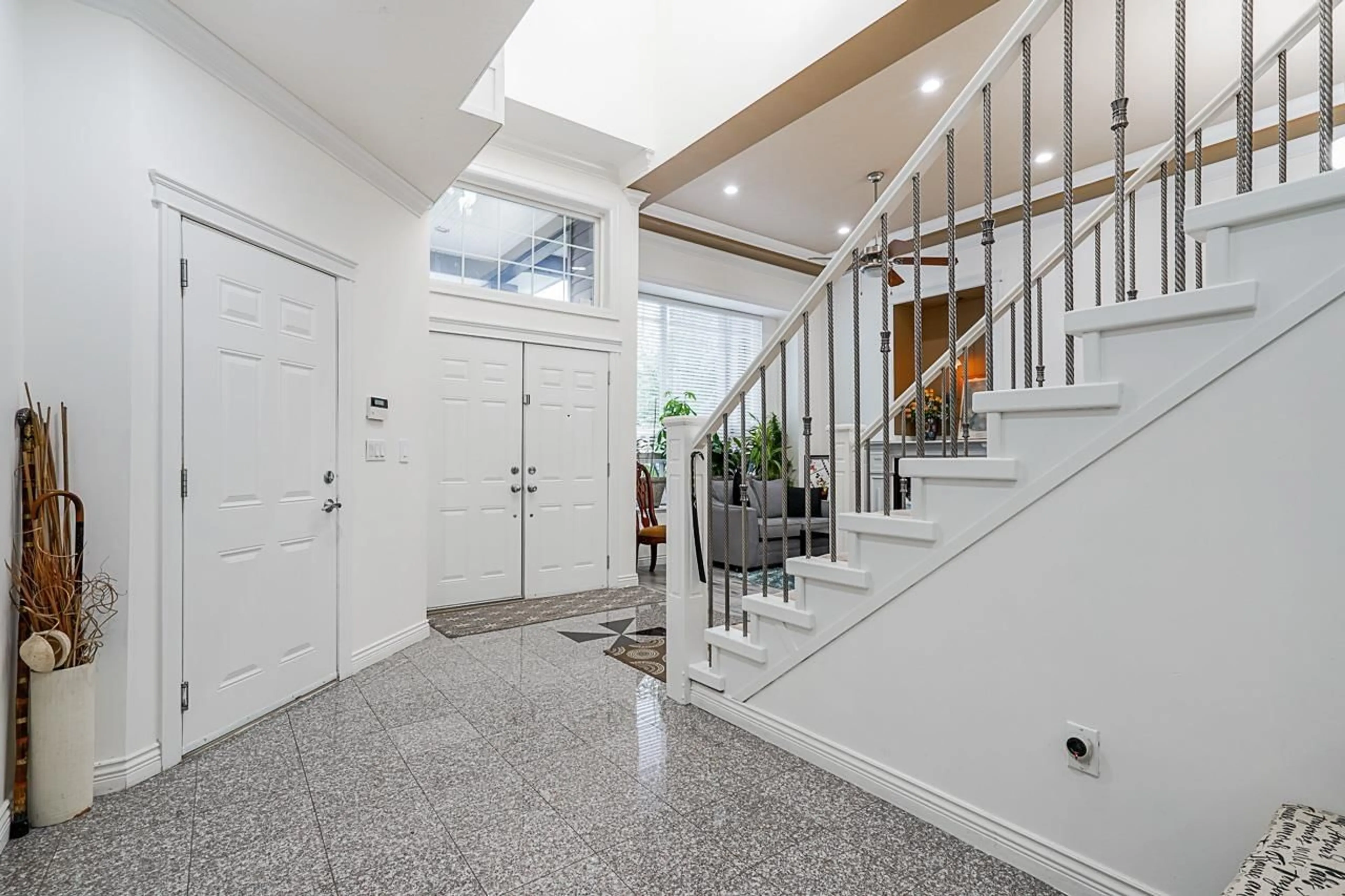 Indoor foyer for 7049 150 STREET, Surrey British Columbia V3S3J3