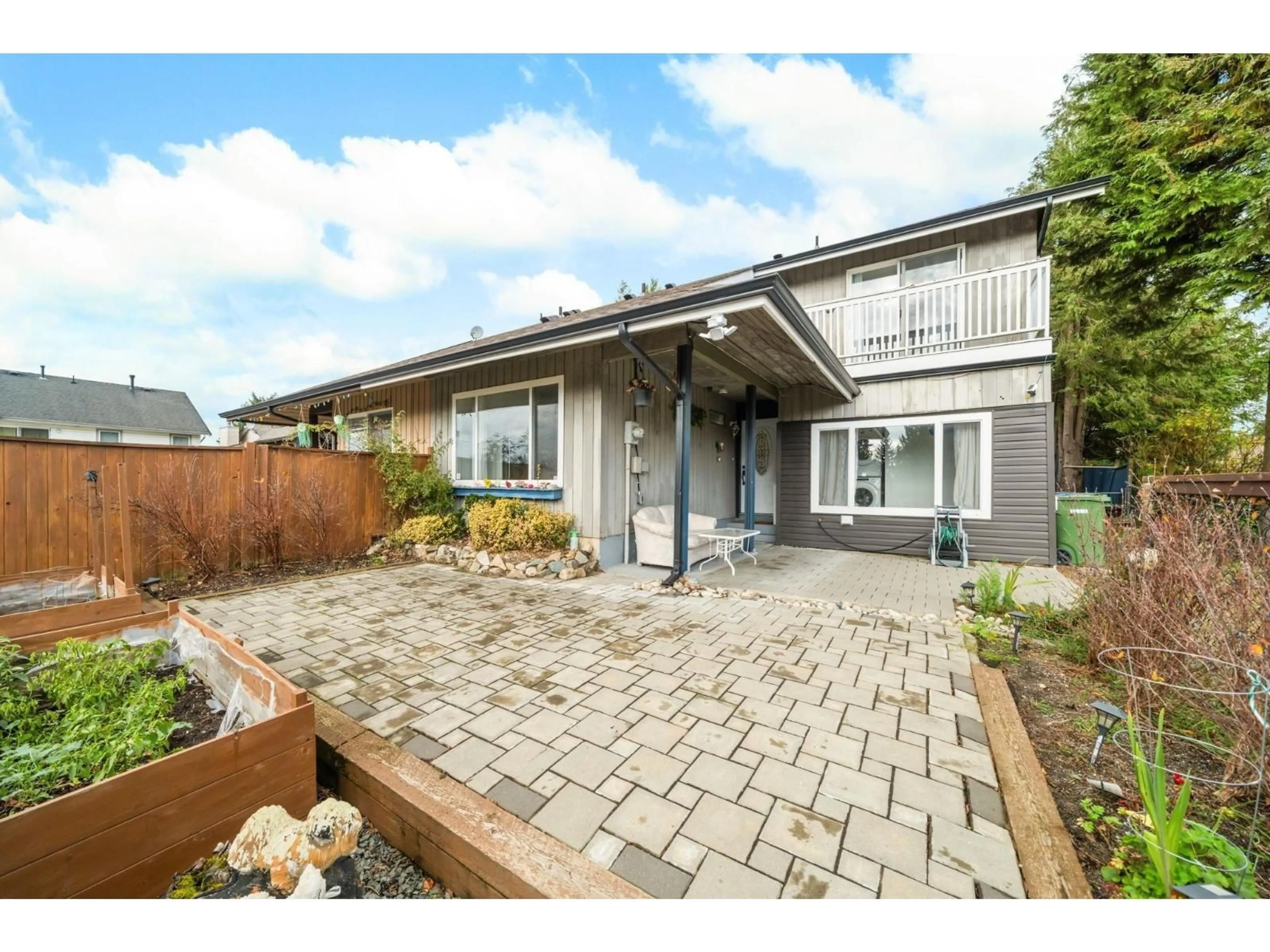 Home with brick exterior material, street for 2725 SANDON DRIVE, Abbotsford British Columbia V2S7J3